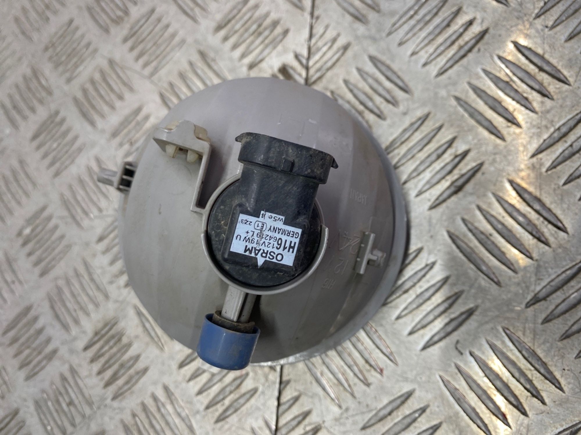 Б/У фара противотуманная передний левый  Toyota Land Cruiser GRJ200 2015, 1490 рублей, Краснодар