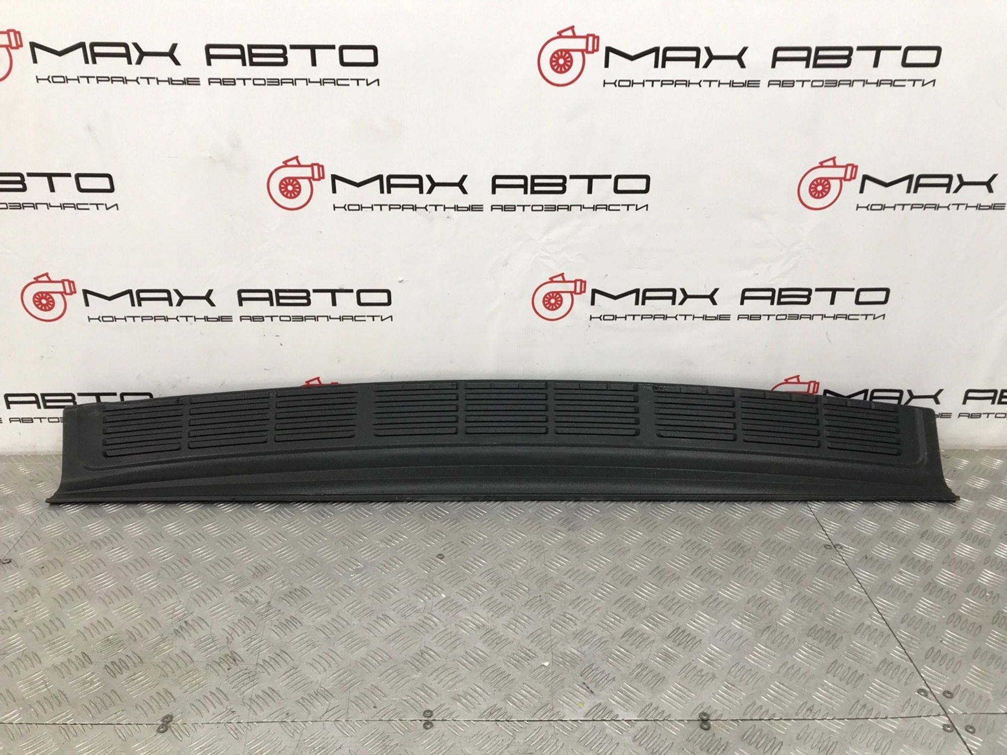 Б/У Накладка бампера задняя Toyota Land Cruiser GRJ200 2008, 1990 рублей, Краснодар