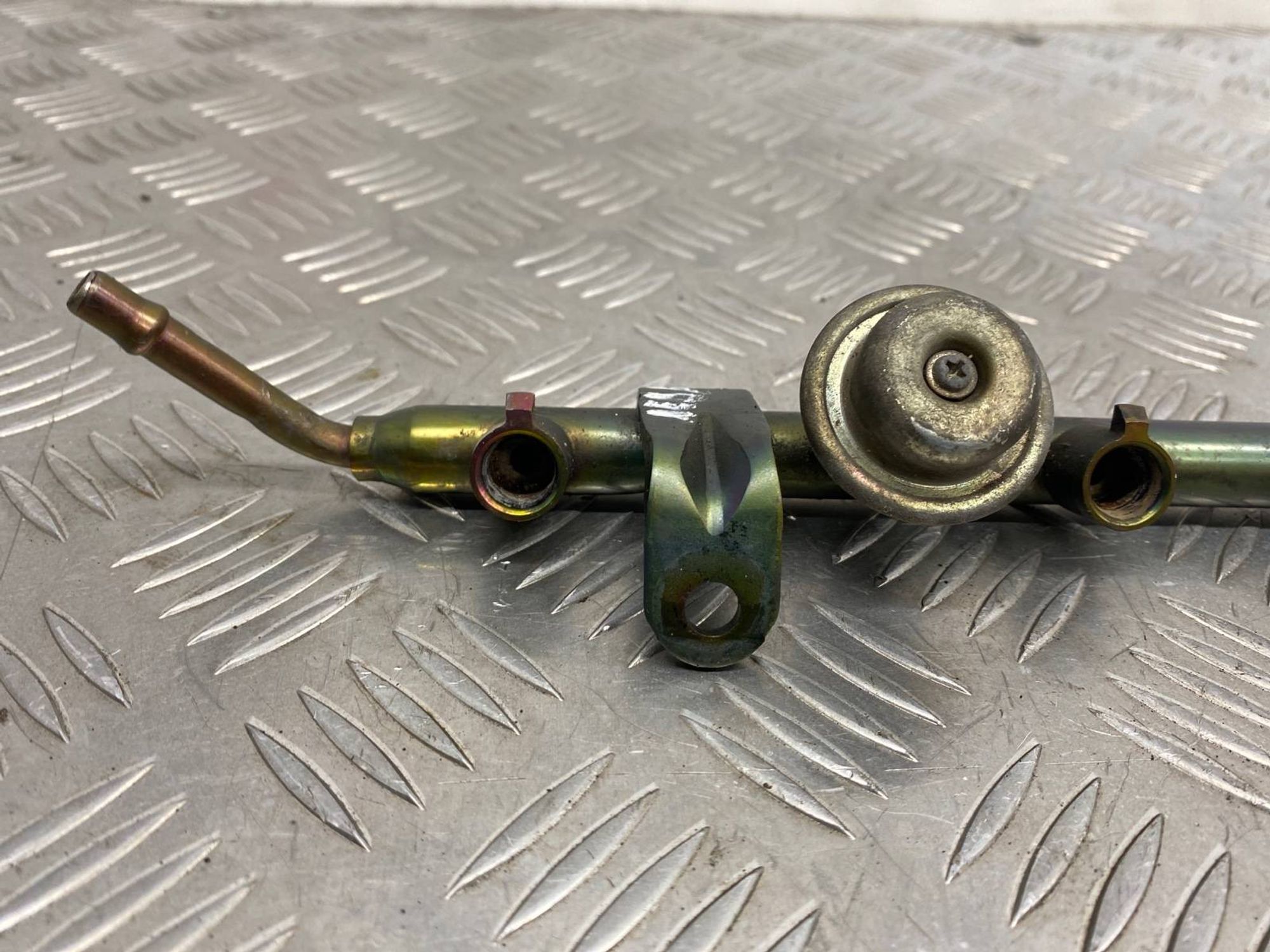 Б/У топливная рейка (рампа) левый Subaru Outback, 720 рублей, Краснодар