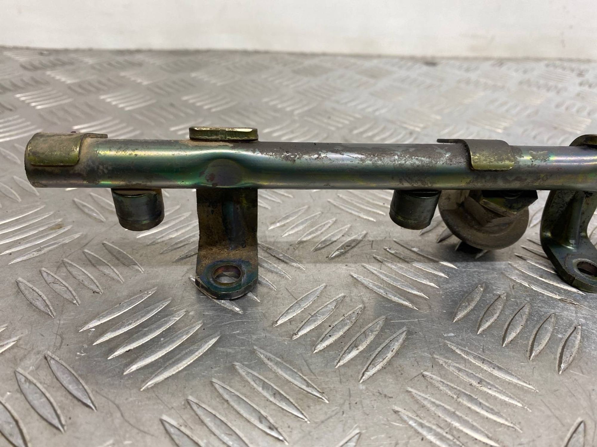 Б/У топливная рейка (рампа) левый Subaru Outback, 720 рублей, Краснодар