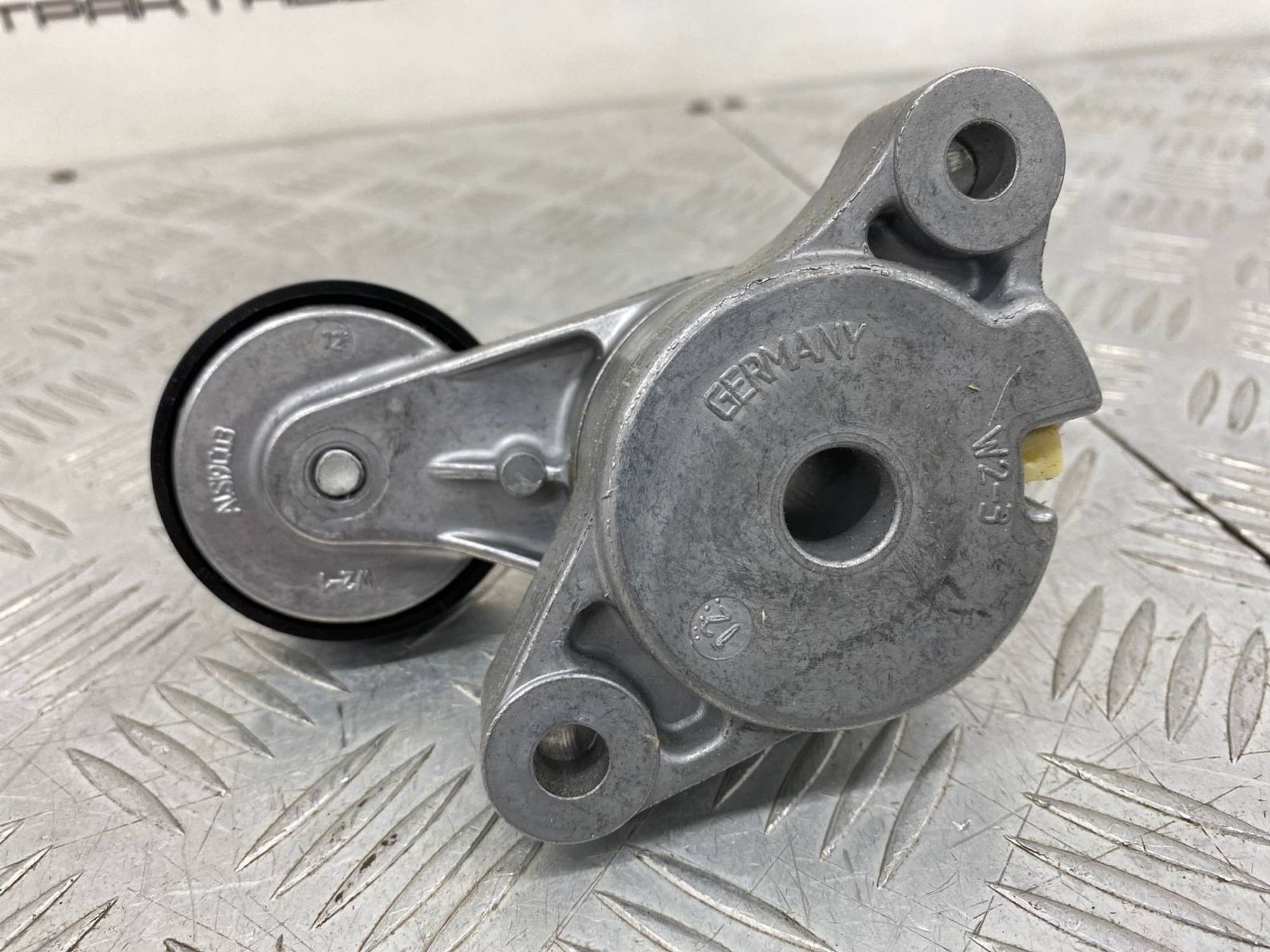 НОВАЯ(ЫЙ) оригинал натяжитель ремня генератора Volkswagen, 4990 рублей, Краснодар