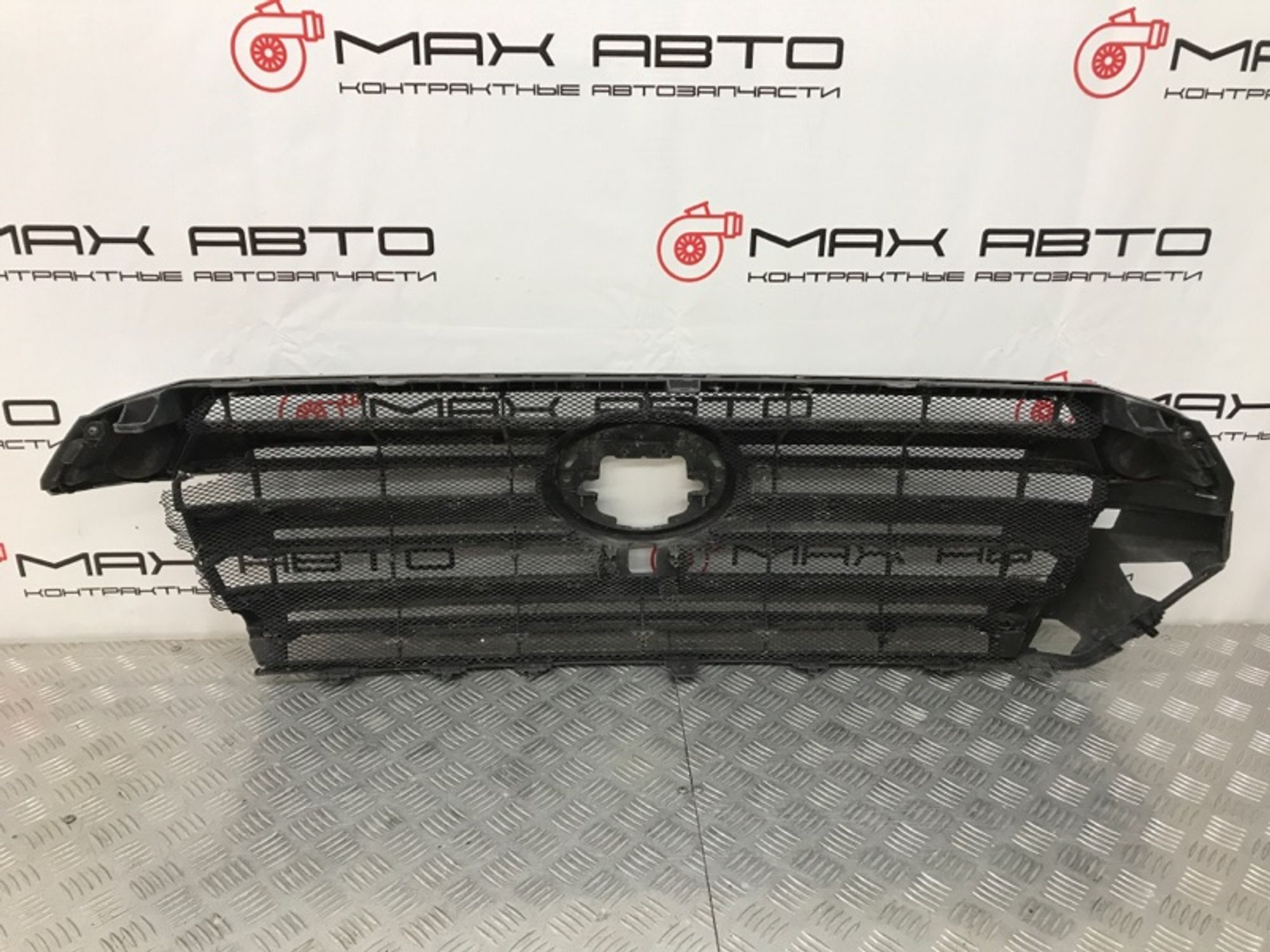 Б/У решетка радиатора передний Toyota Land Cruiser 200 GRJ200 2008, 2990 рублей, Краснодар