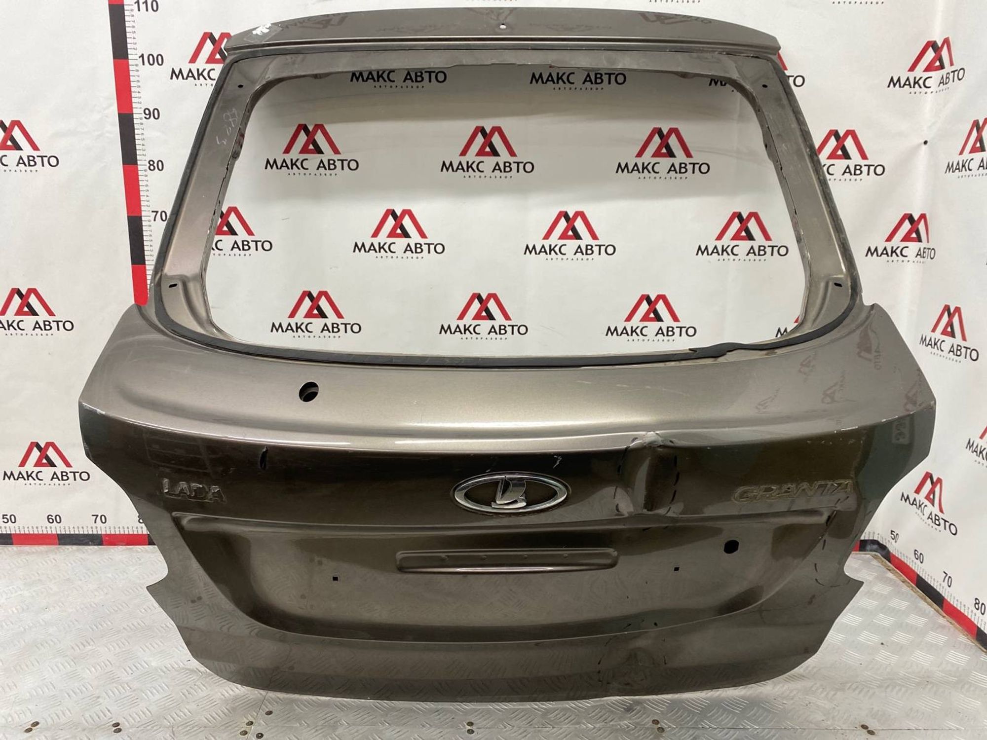 Б/У Крышка багажника Lada Granta 2190 2011, 2990 рублей, Краснодар
