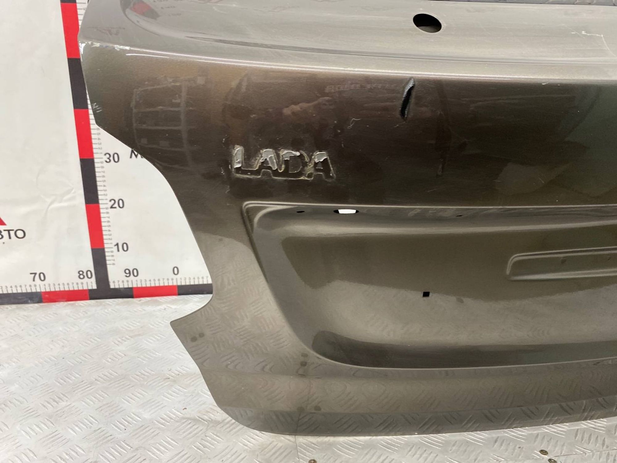 Б/У Крышка багажника Lada Granta 2190 2011, 2990 рублей, Краснодар