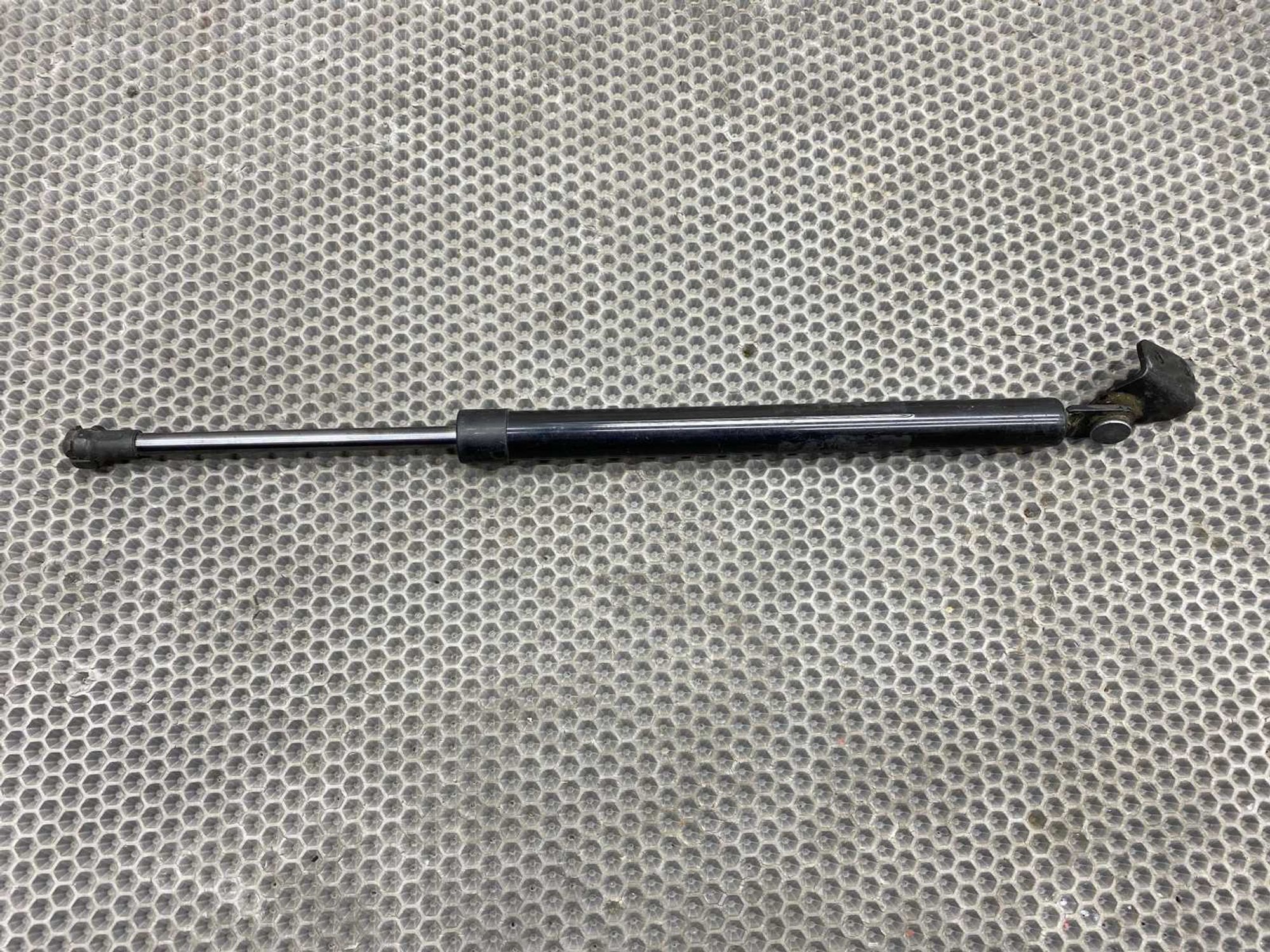 Амортизатор крышки багажника Mazda Cx-5 KE PEVPS 2012, 990 рублей, Краснодар