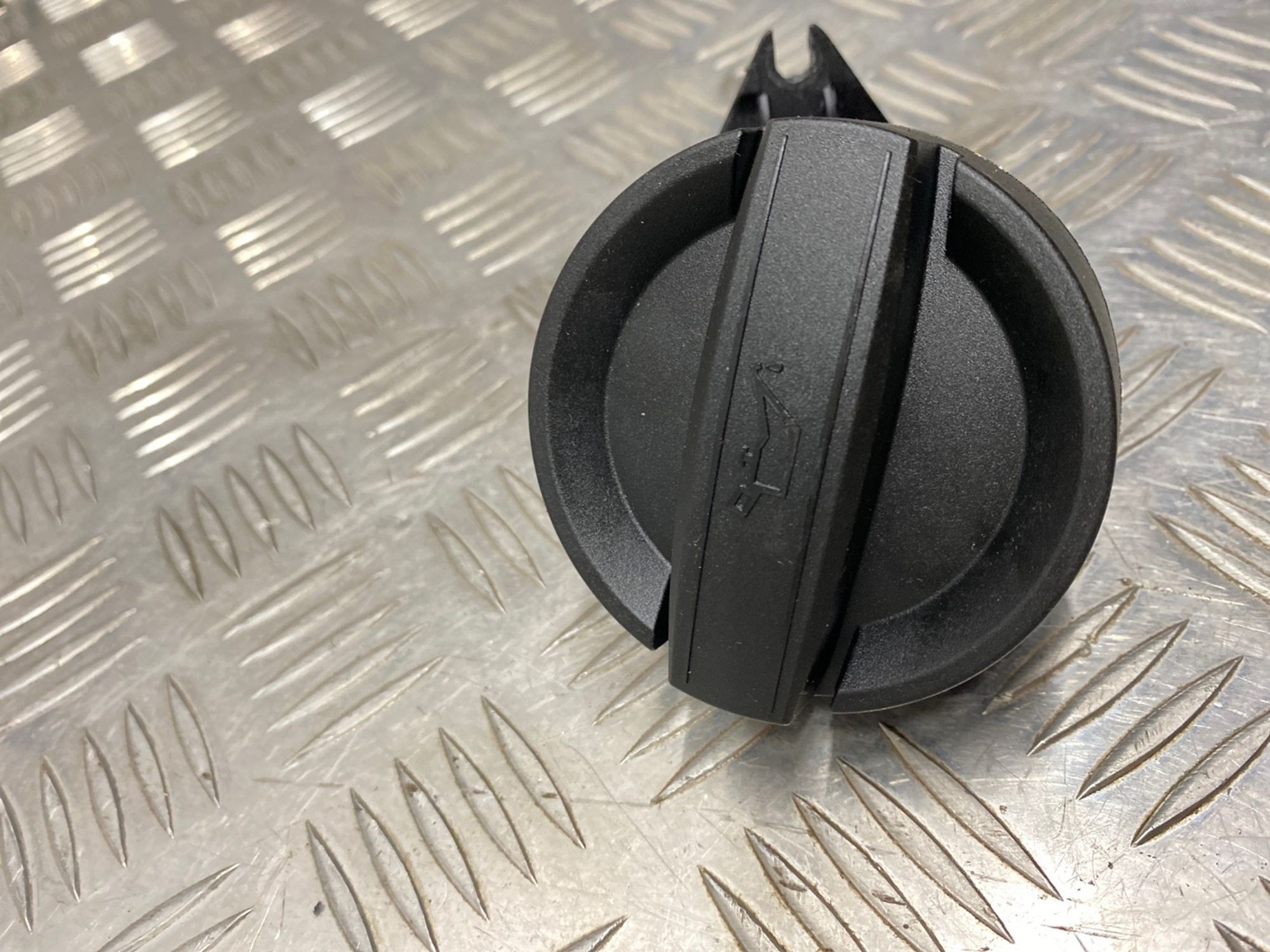 Б/У Крышка маслозаливной горловины Bmw X5 G05 B57D30A, 1490 рублей, Краснодар