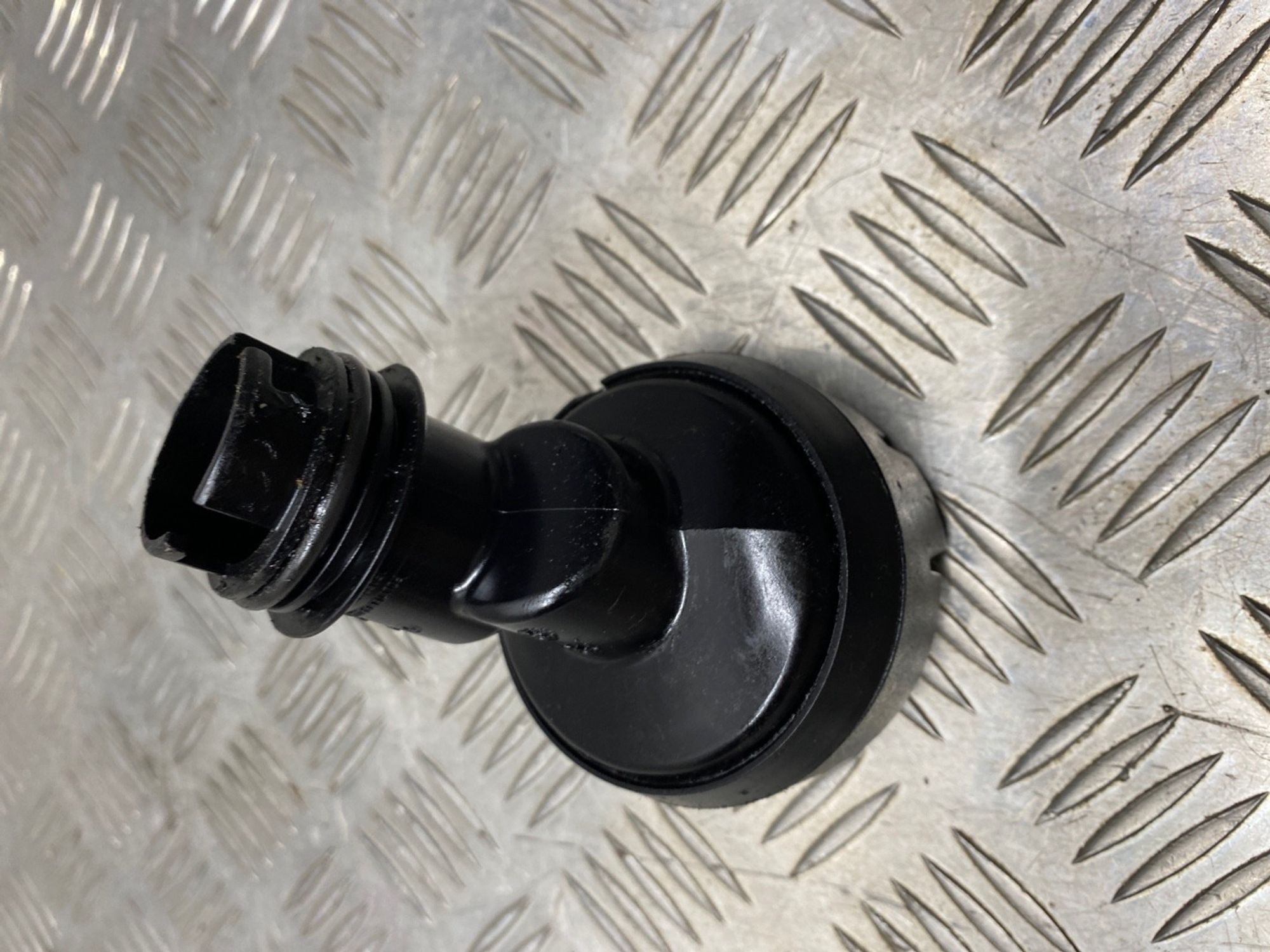 Б/У Крышка маслозаливной горловины Bmw X5 G05 B57D30A, 1490 рублей, Краснодар