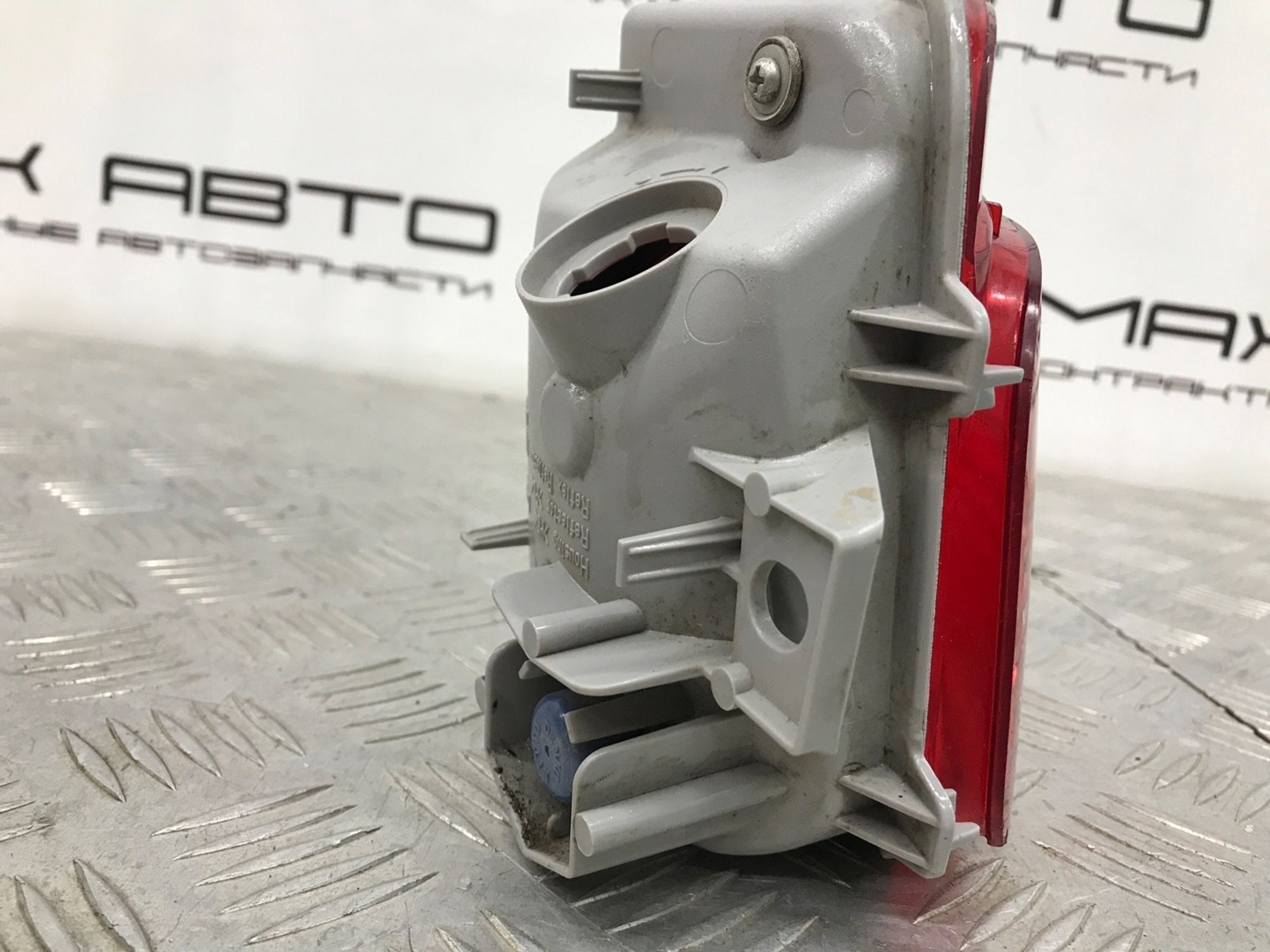 Б/У фара противотуманная задний правый Toyota Land Cruiser GRJ200 2008, 2490 рублей, Краснодар