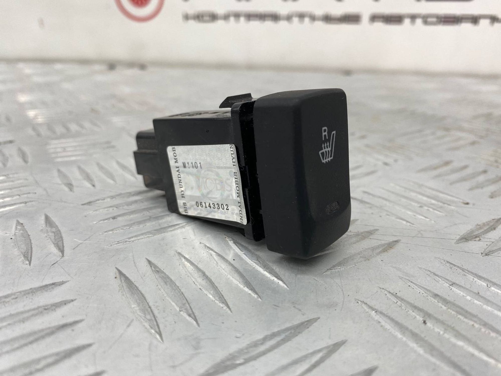 НОВАЯ(ЫЙ) кнопка подогрева сиденья правый Hyundai, 1200 рублей, Краснодар