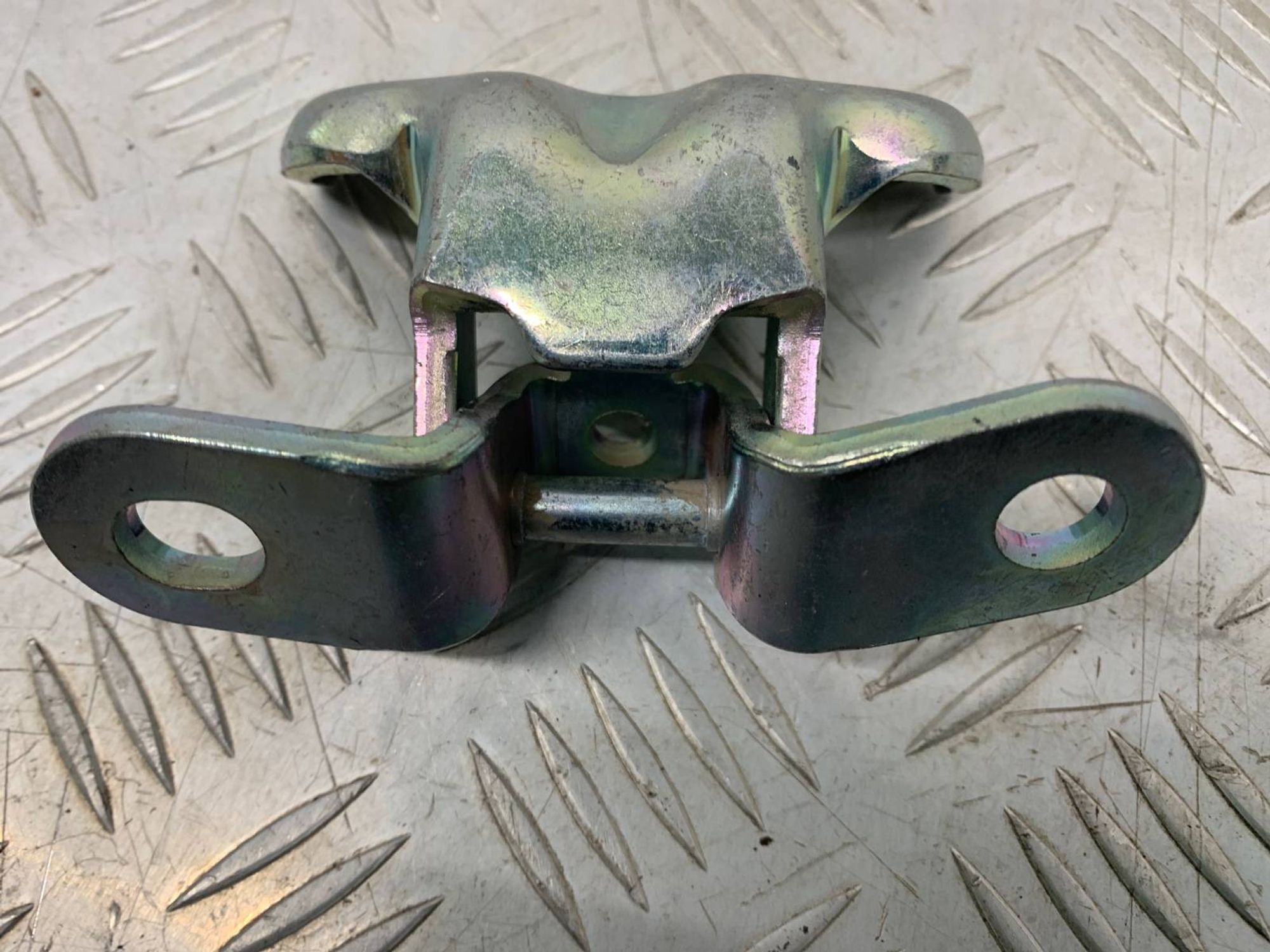 Б/У петля двери передний правый Kia Ceed JD 2014, 720 рублей, Краснодар