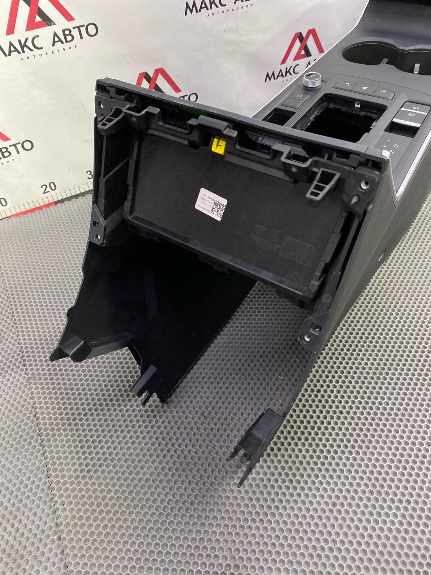 Б/У центральная Консоль между сидений, 4990 рублей, Краснодар