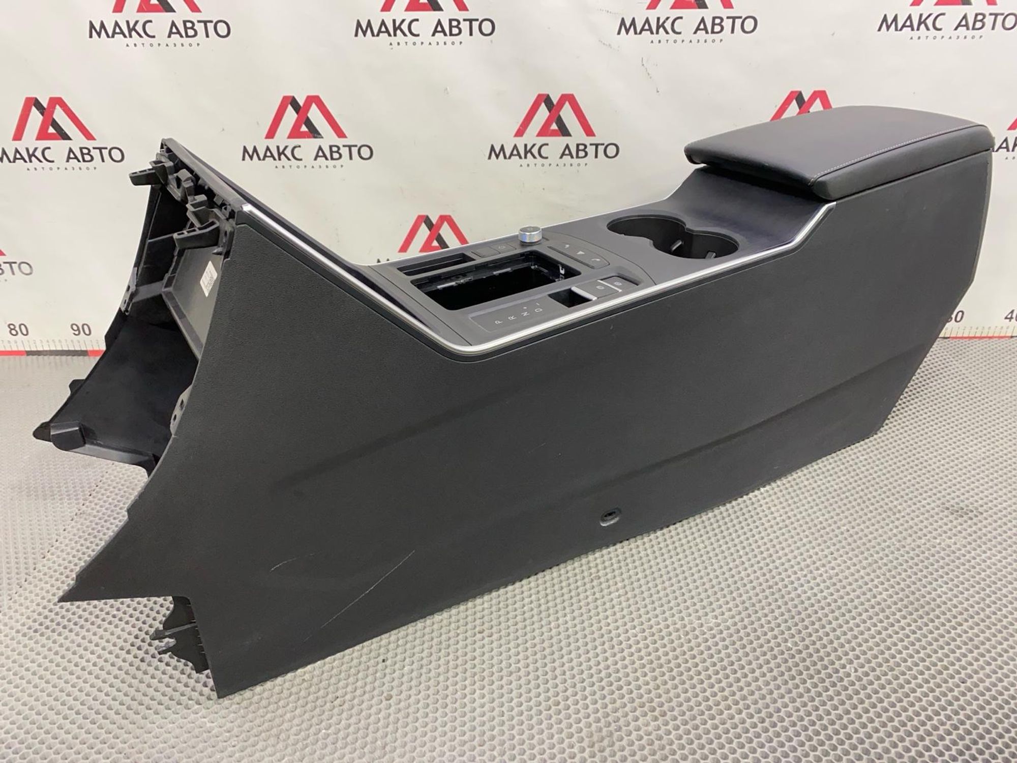 Б/У центральная Консоль между сидений, 4990 рублей, Краснодар