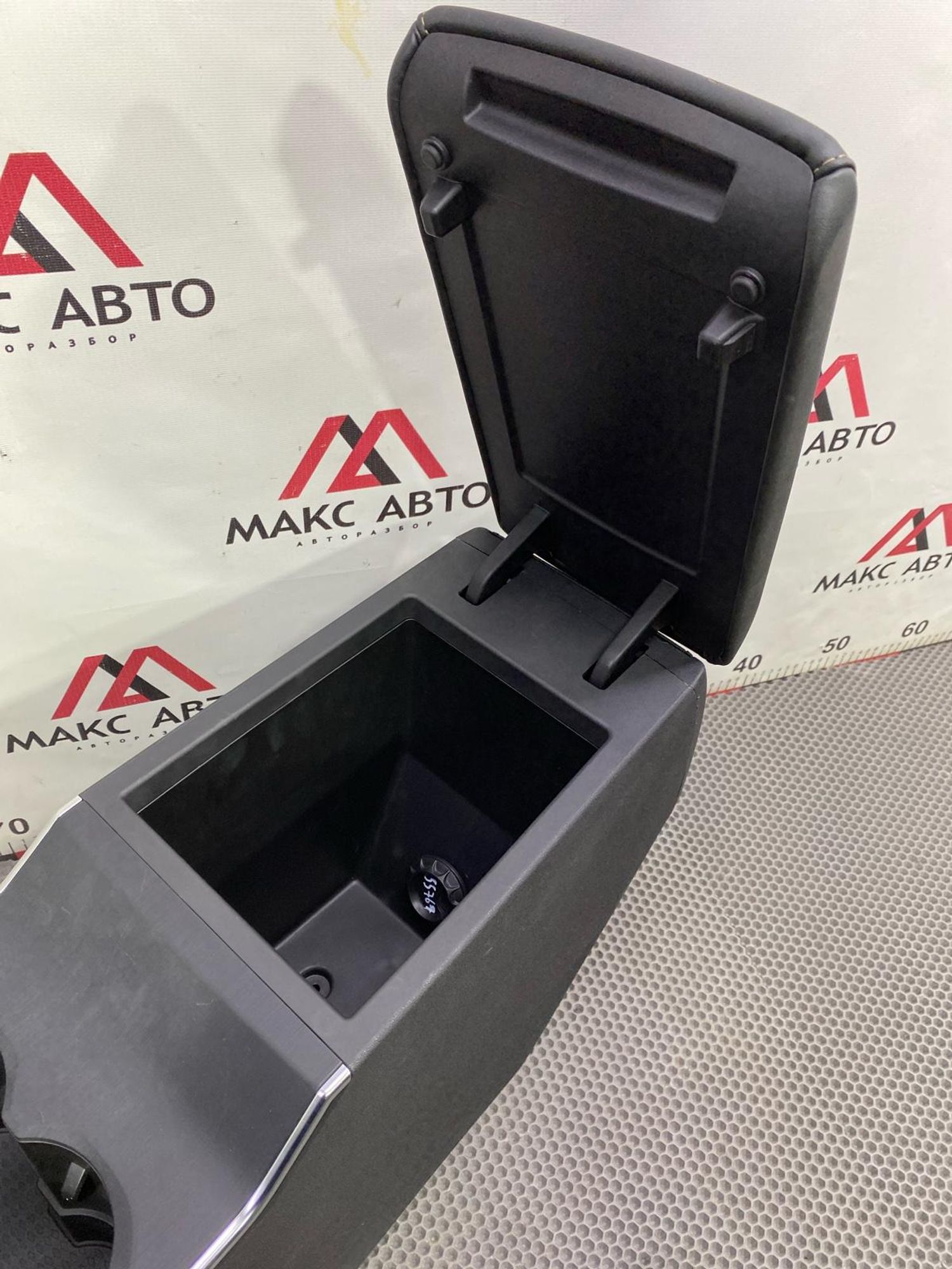 Б/У центральная Консоль между сидений, 4990 рублей, Краснодар