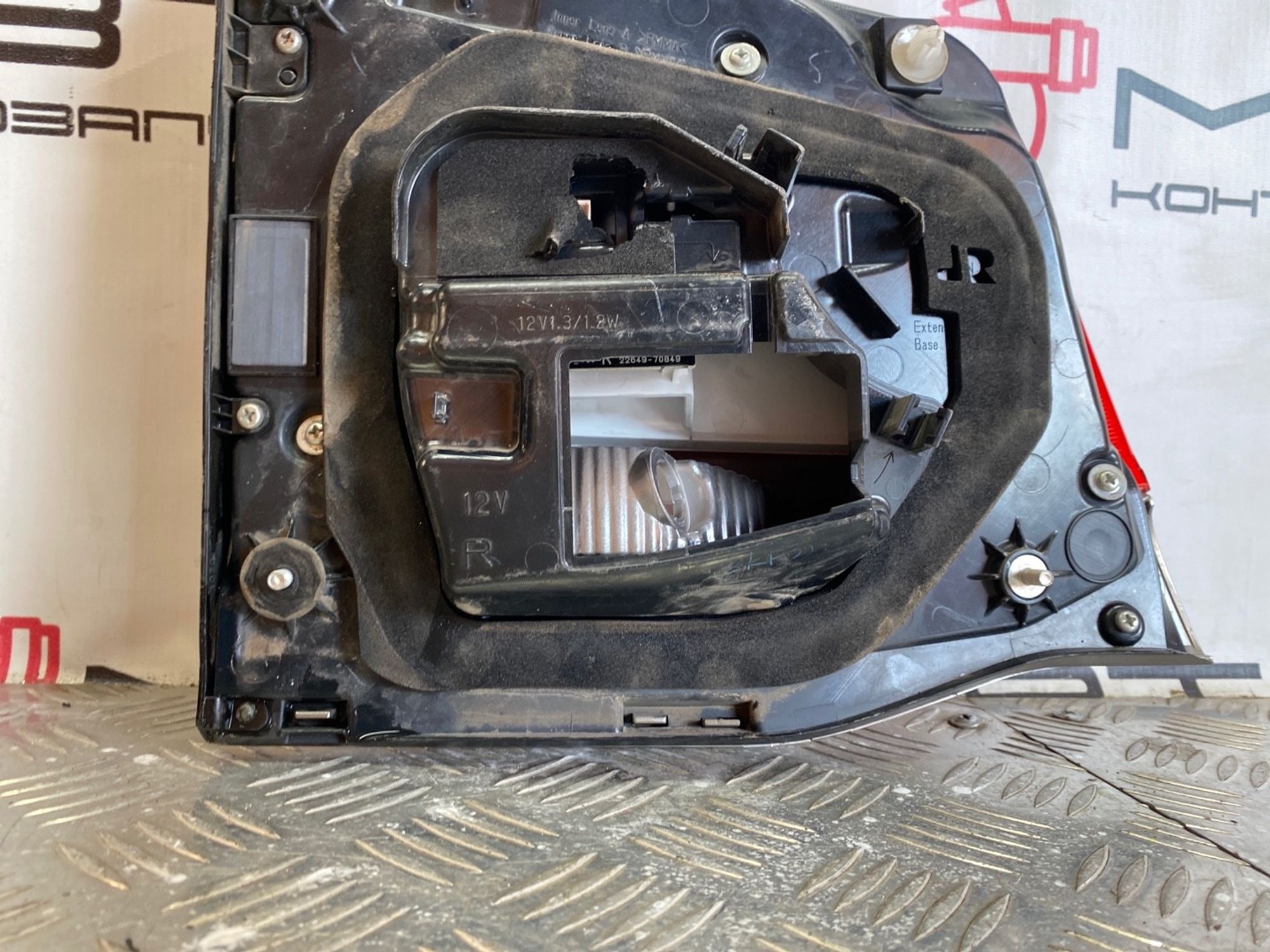 Б/У фонарь  задний правый Toyota Land Cruiser 200 GRJ200 2008, 3990 рублей, Краснодар