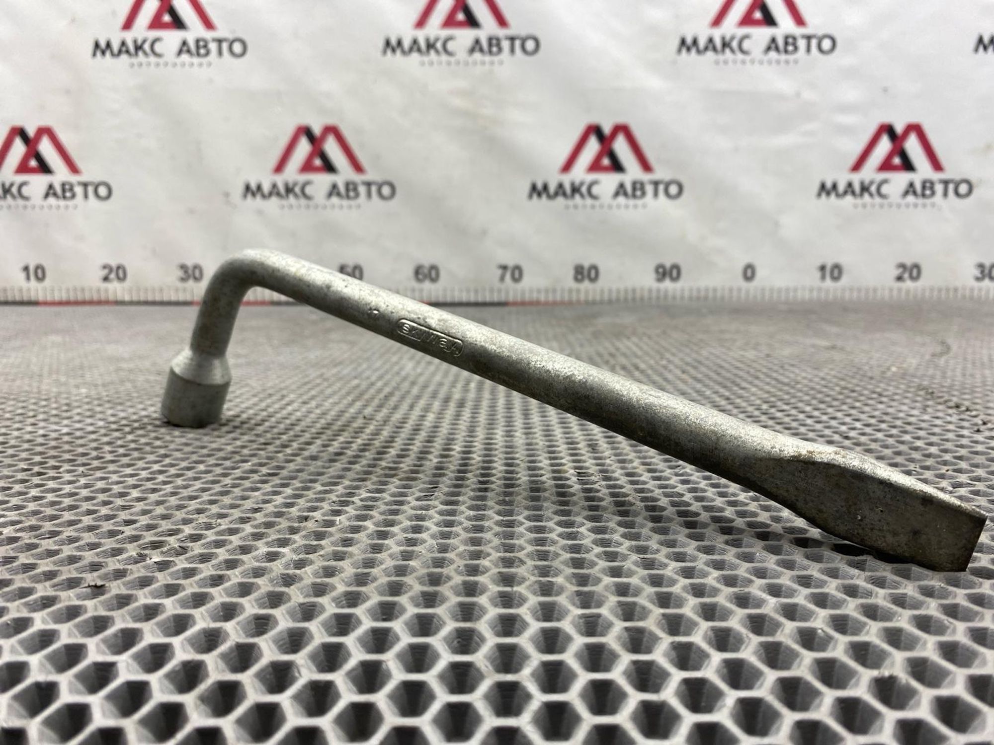 Б/у 17 мм ключ баллонный, 590 рублей, Краснодар