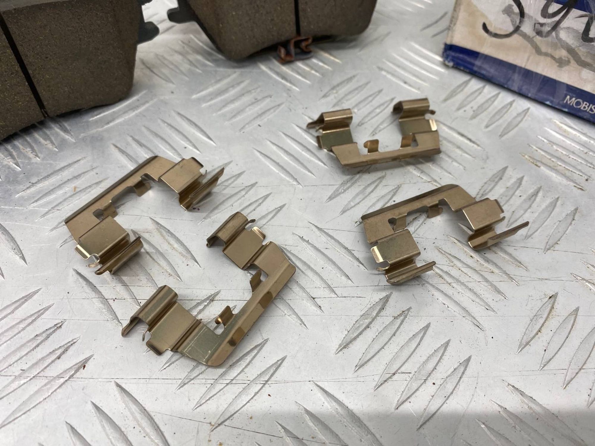 НОВАЯ(ЫЙ) тормозные колодки передний Hyundai, 800 рублей, Краснодар