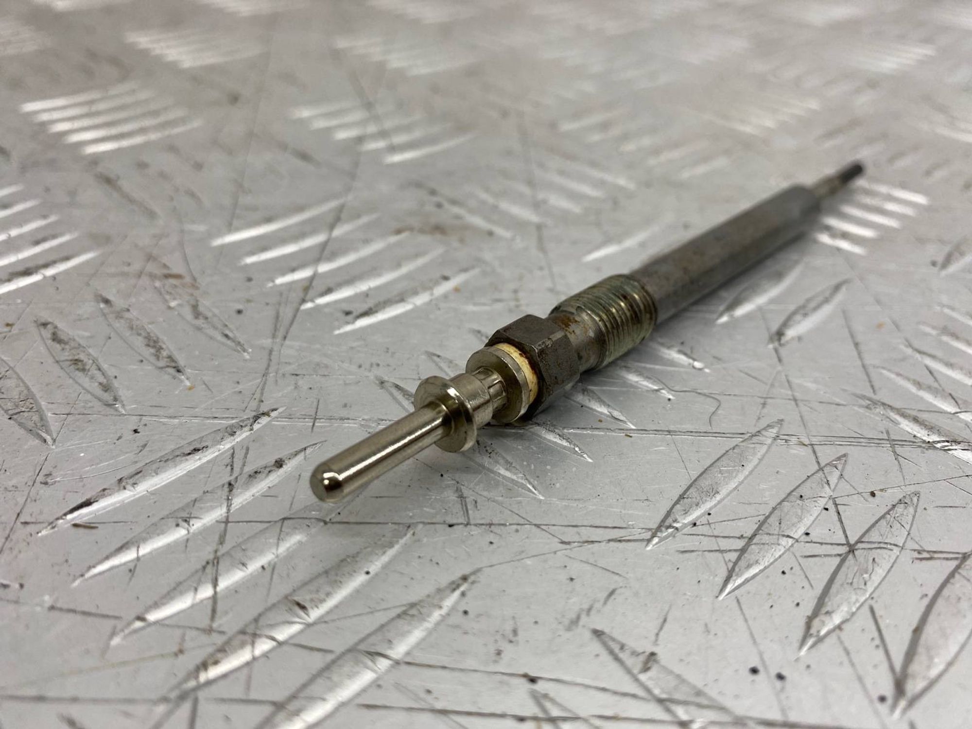 Б/У Свечи накаливания Bmw X5 G05 B57D30A, 320 рублей, Краснодар