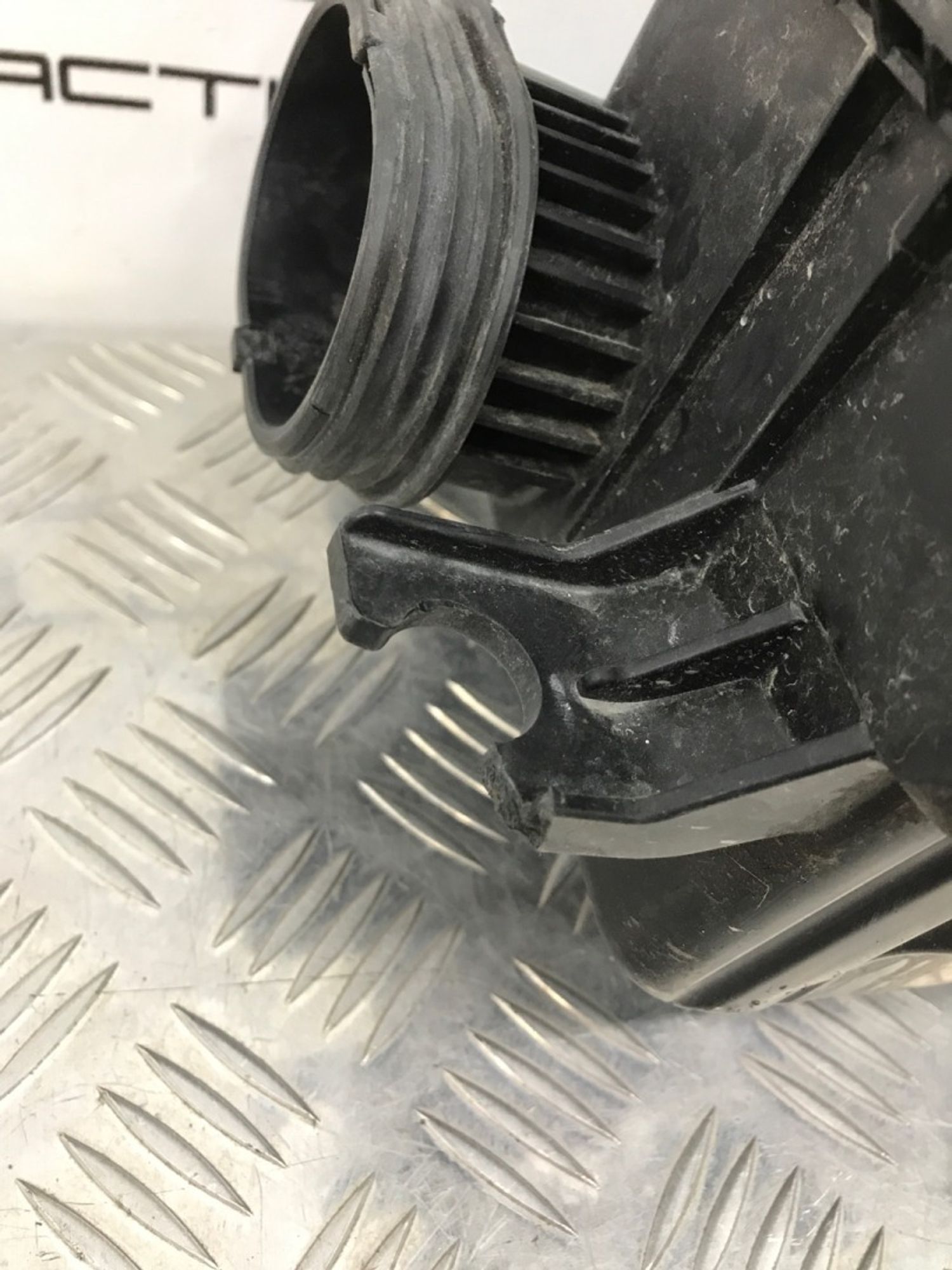 Б/У корпус воздушного фильтра Hyundai Solaris HCR, 2380 рублей, Краснодар