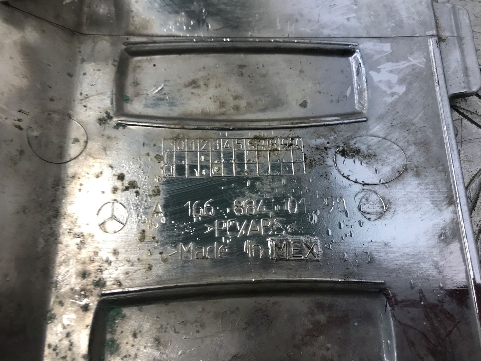 Б/У накладка (молдинг) заднего бампера  Mercedes-Benz Gl-Class W166 2012, 2490 рублей, Краснодар