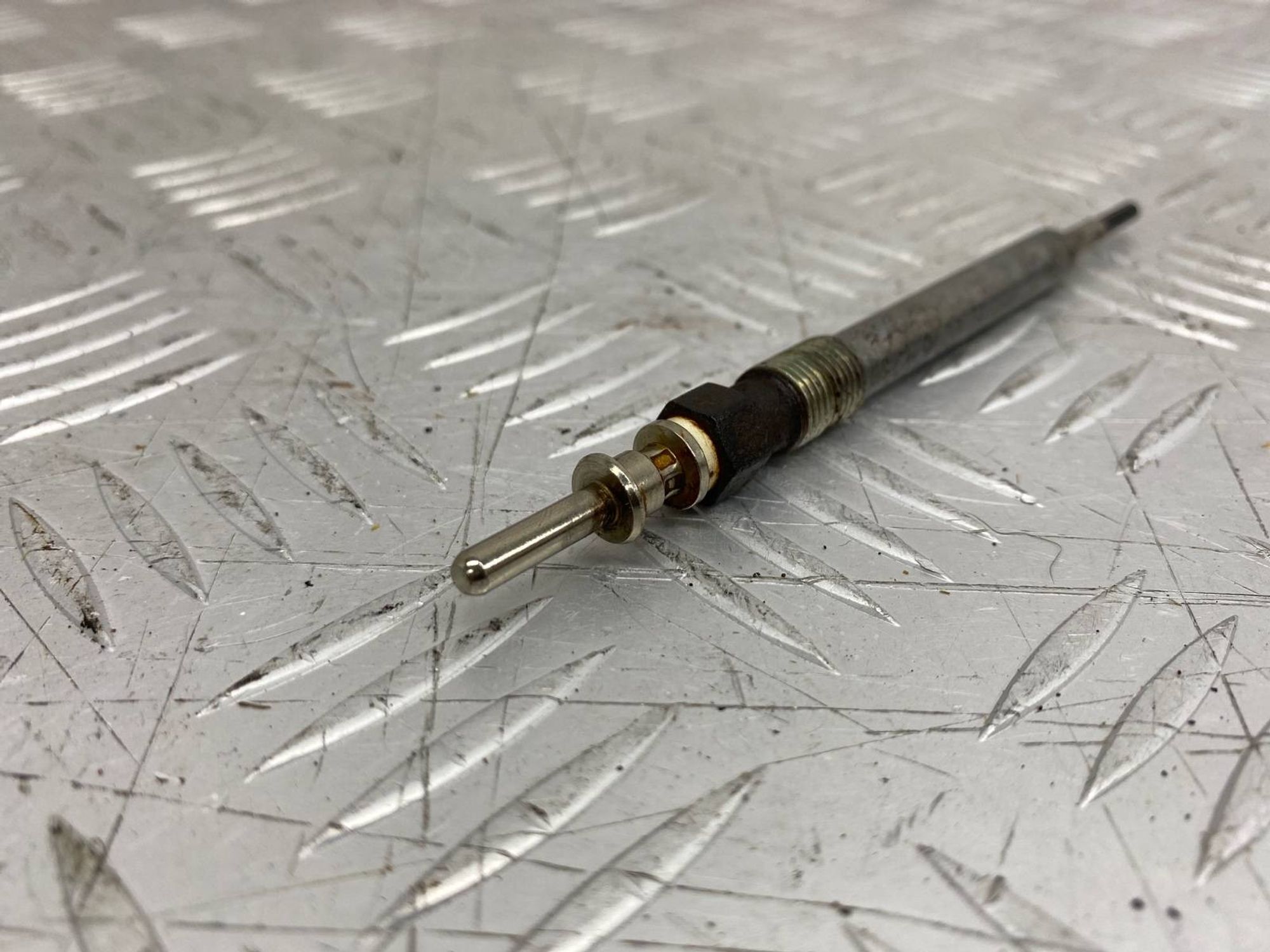 Б/У Свечи накаливания Bmw X5 G05 B57D30A, 320 рублей, Краснодар