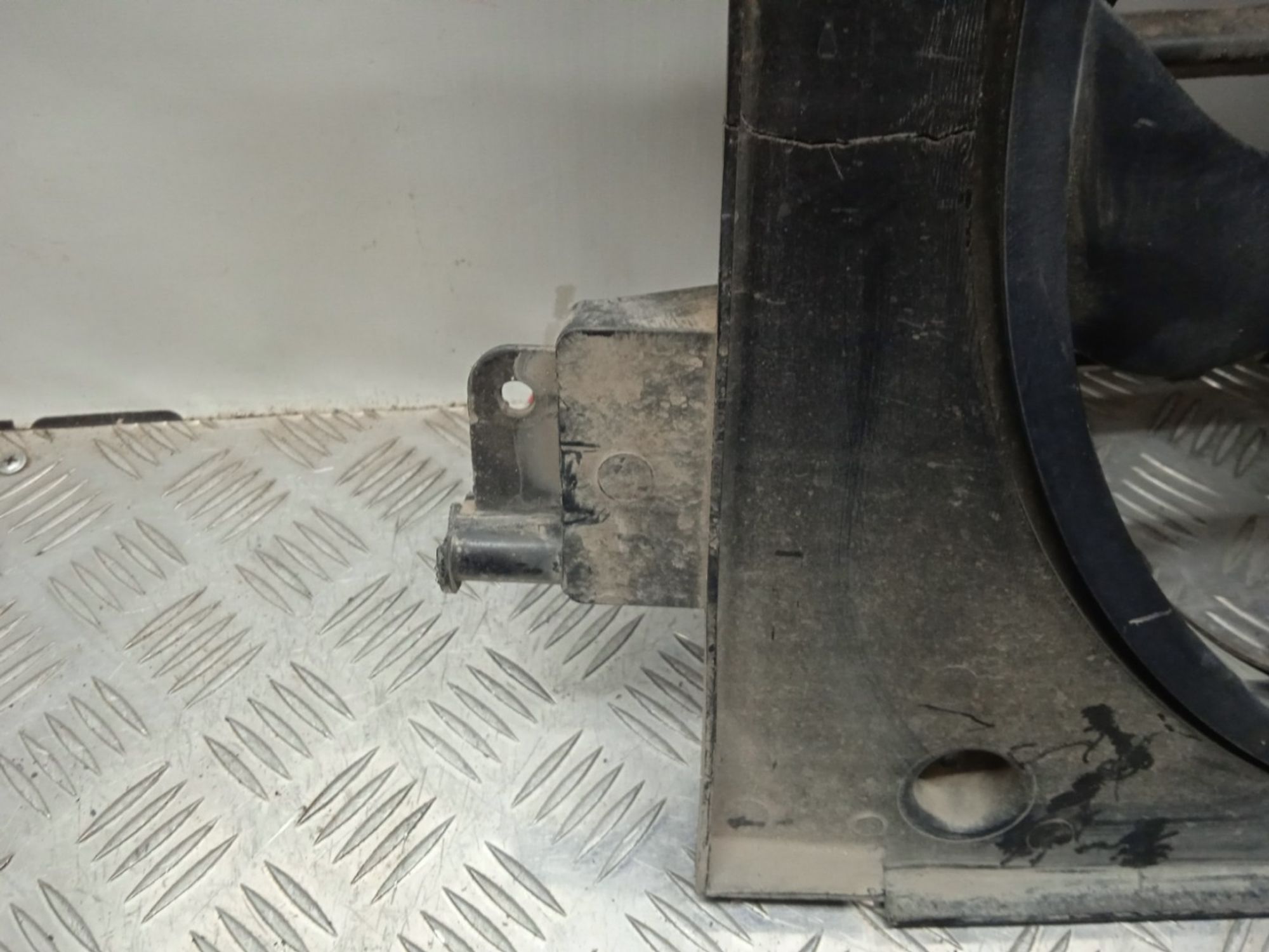 Б/У диффузор радиатора (вентилятор) Renault Duster HSA F4R 2012, 3990 рублей, Краснодар