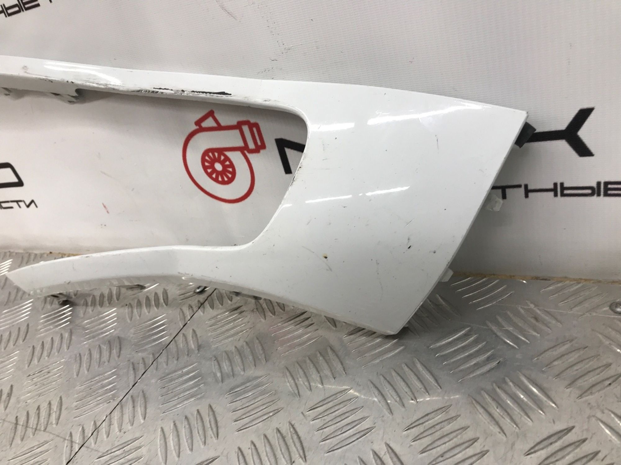 Б/У Накладка противотуманной фары  Volkswagen Touareg 7P5 2010, 1490 рублей, Краснодар