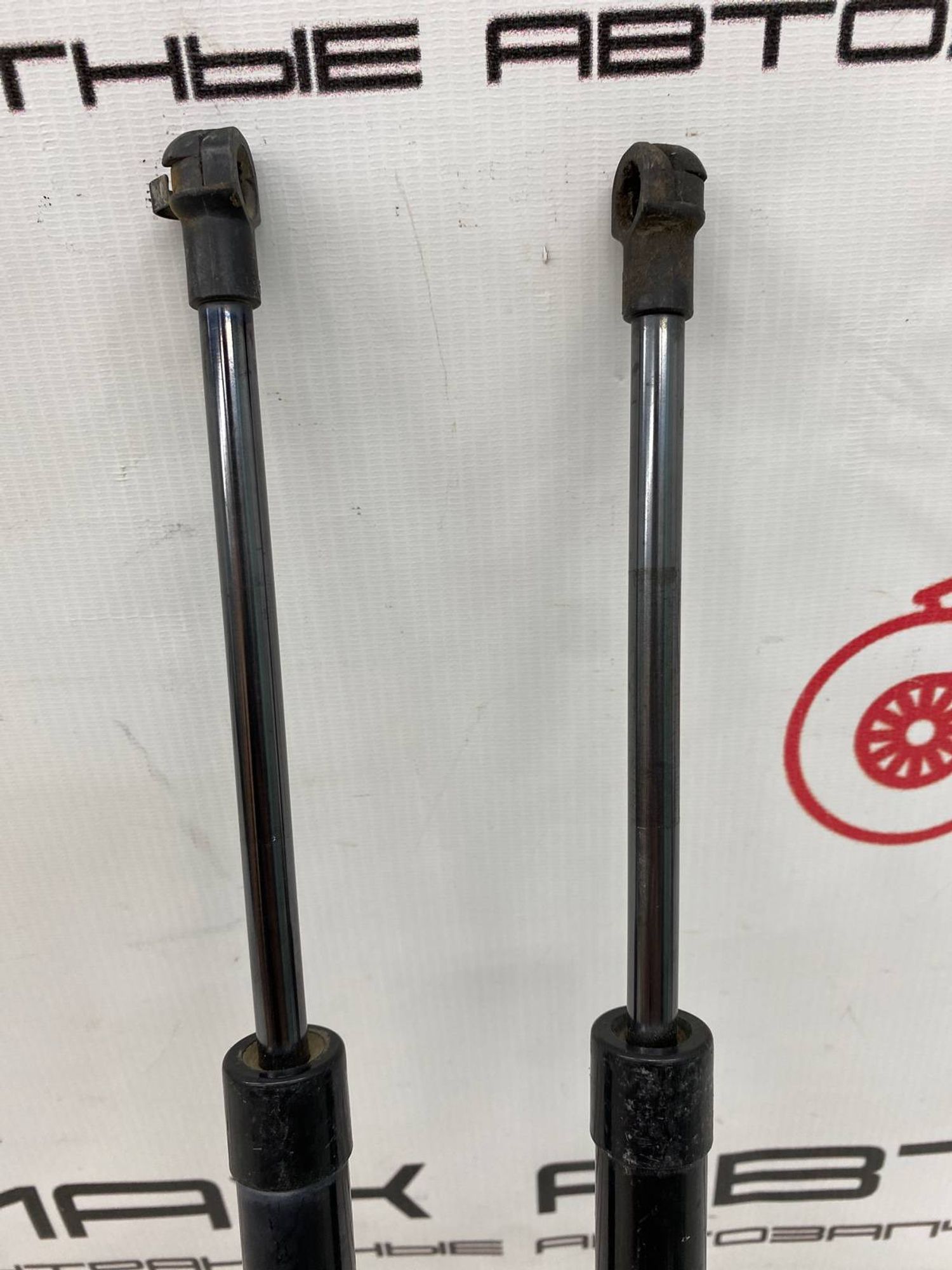 Б/У амортизатор багажника (газлифт, опора) задний, 1520 рублей, Краснодар