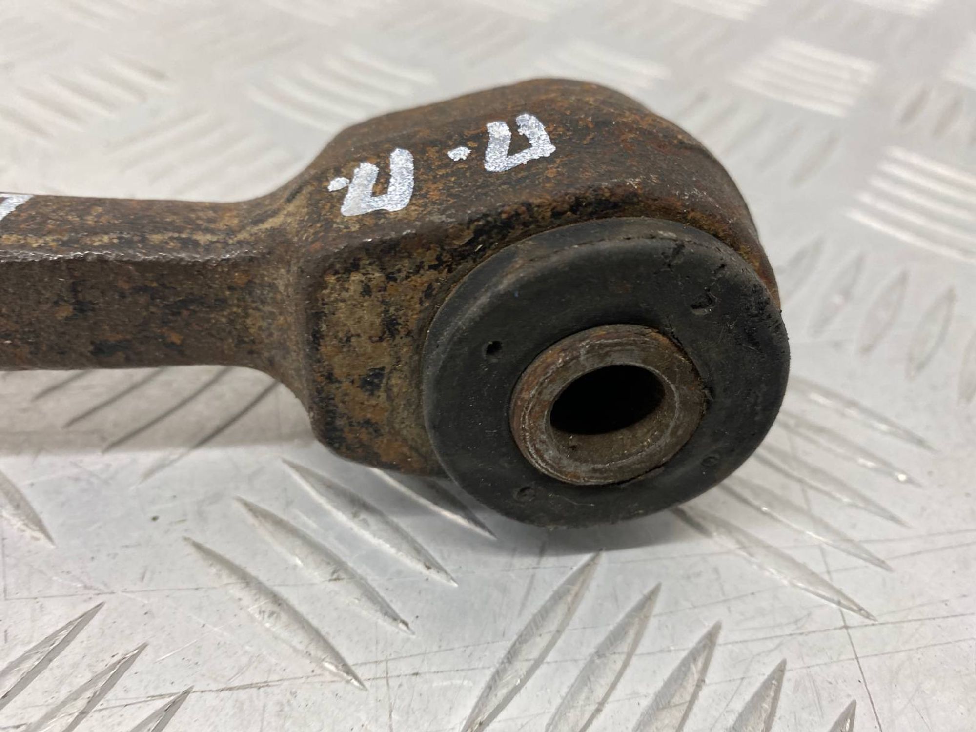 Б/У рычаг подвески передний правый Lada Vaz 2110, 400 рублей, Краснодар