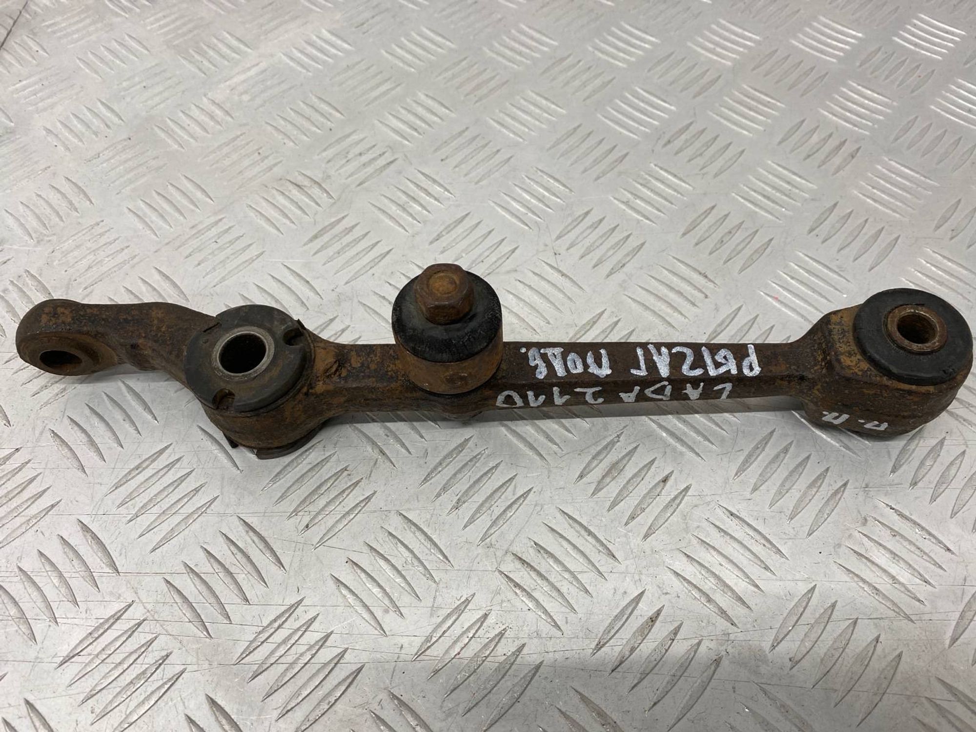 Б/У рычаг подвески передний правый Lada Vaz 2110, 400 рублей, Краснодар