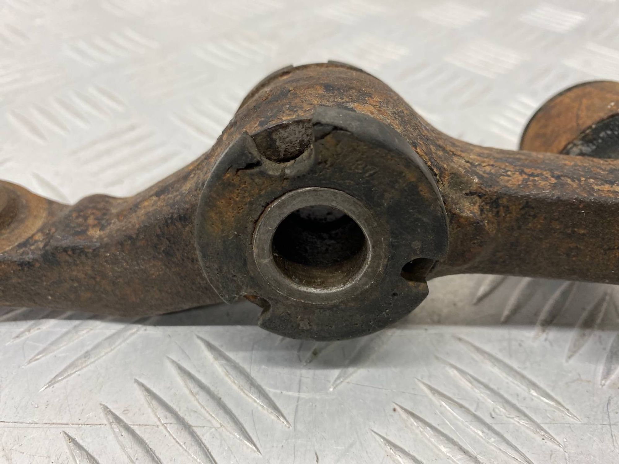 Б/У рычаг подвески передний правый Lada Vaz 2110, 400 рублей, Краснодар