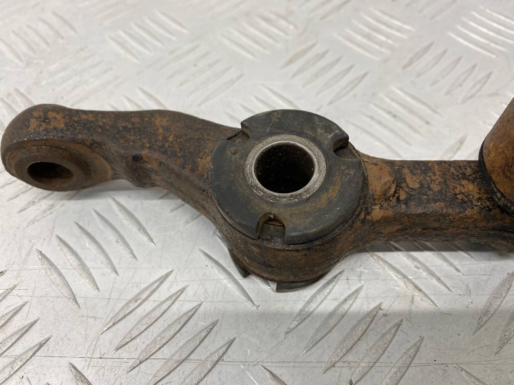 Б/У рычаг подвески передний правый Lada Vaz 2110, 400 рублей, Краснодар