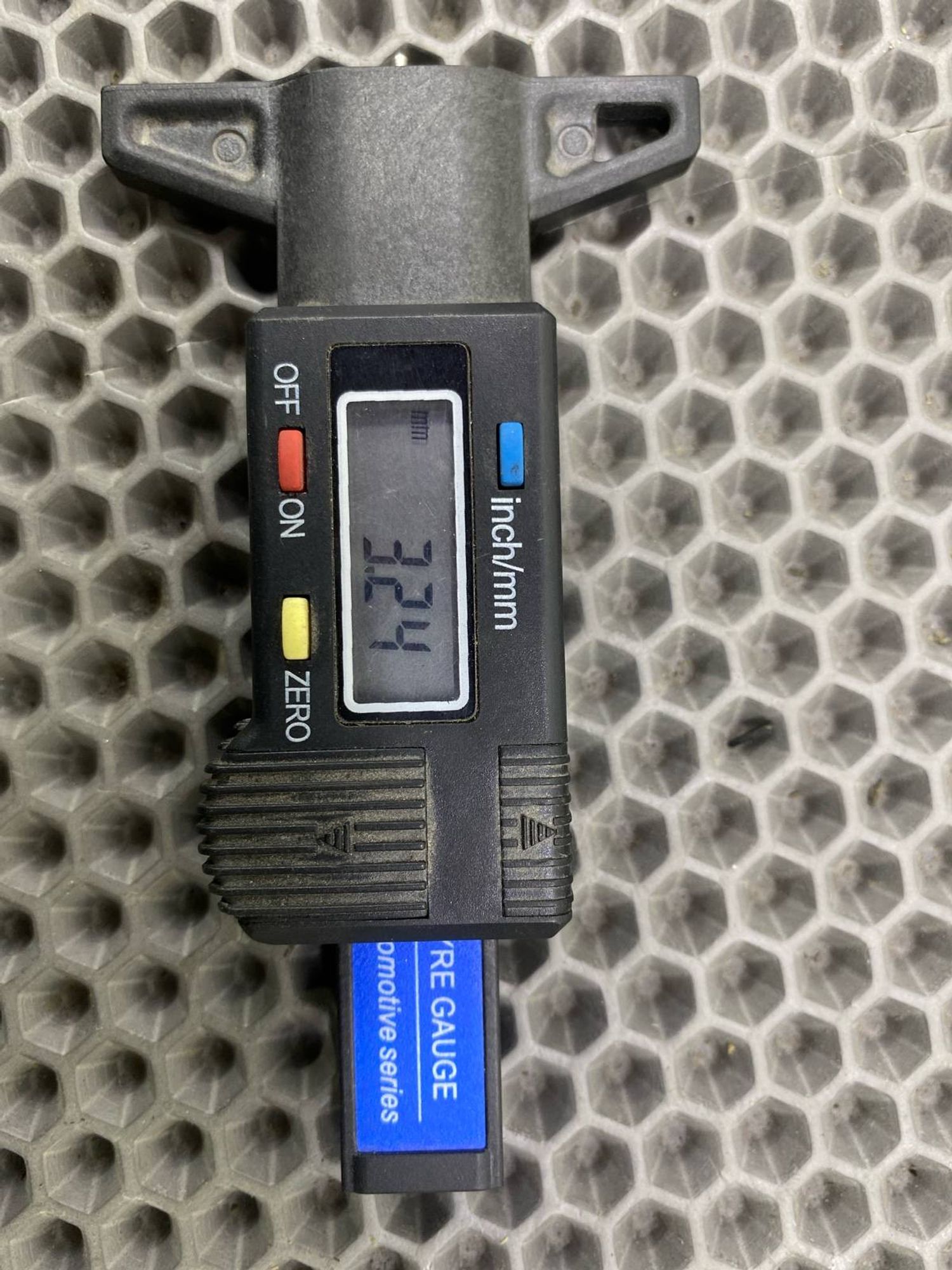 КОЛЕСО ЗАПАСНОЕ 14 falken fk-090 45ET 4x100 Штампованый Летняя, 2990 рублей, Краснодар