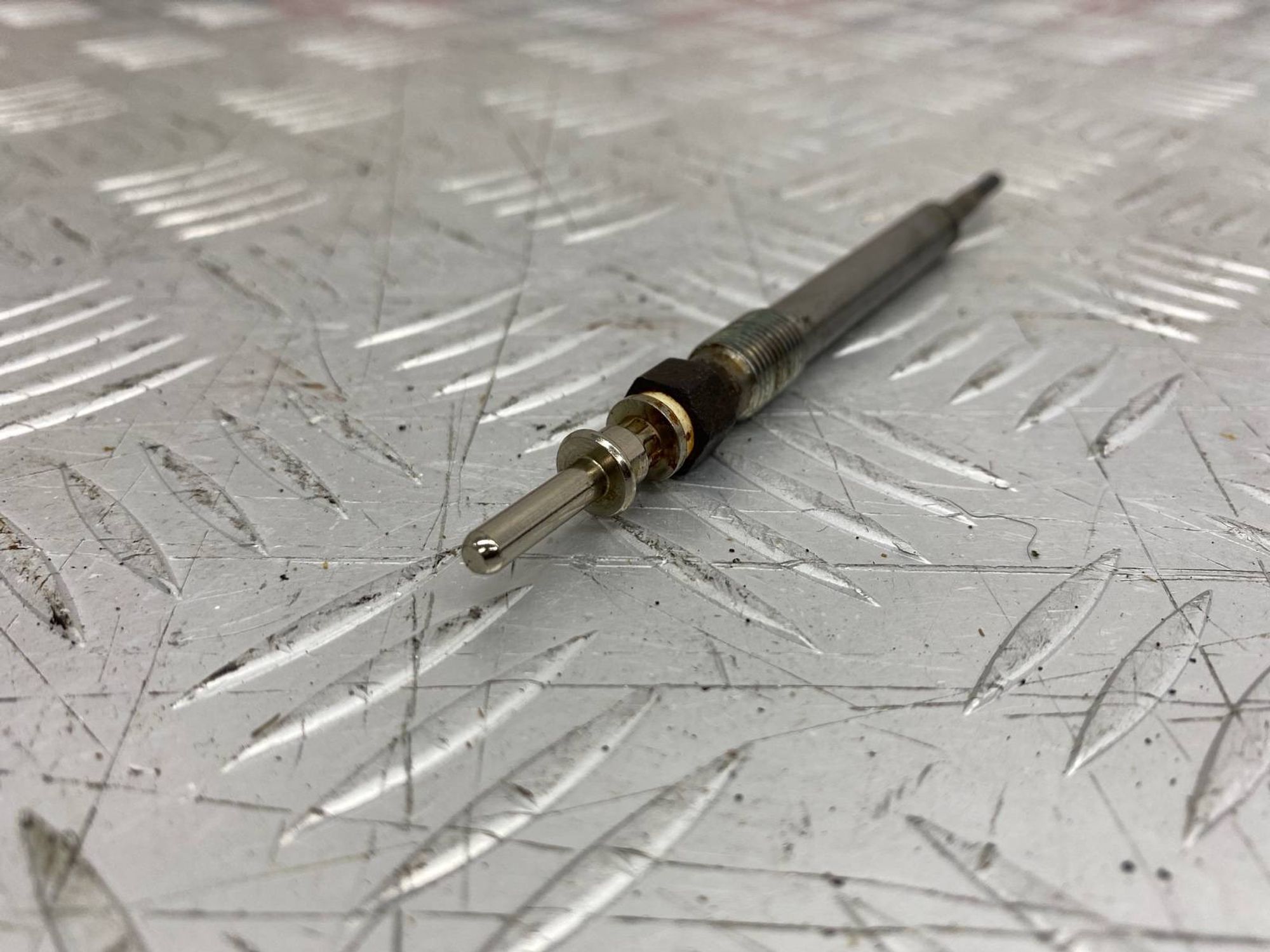 Б/У Свечи накаливания Bmw X5 G05 B57D30A, 320 рублей, Краснодар