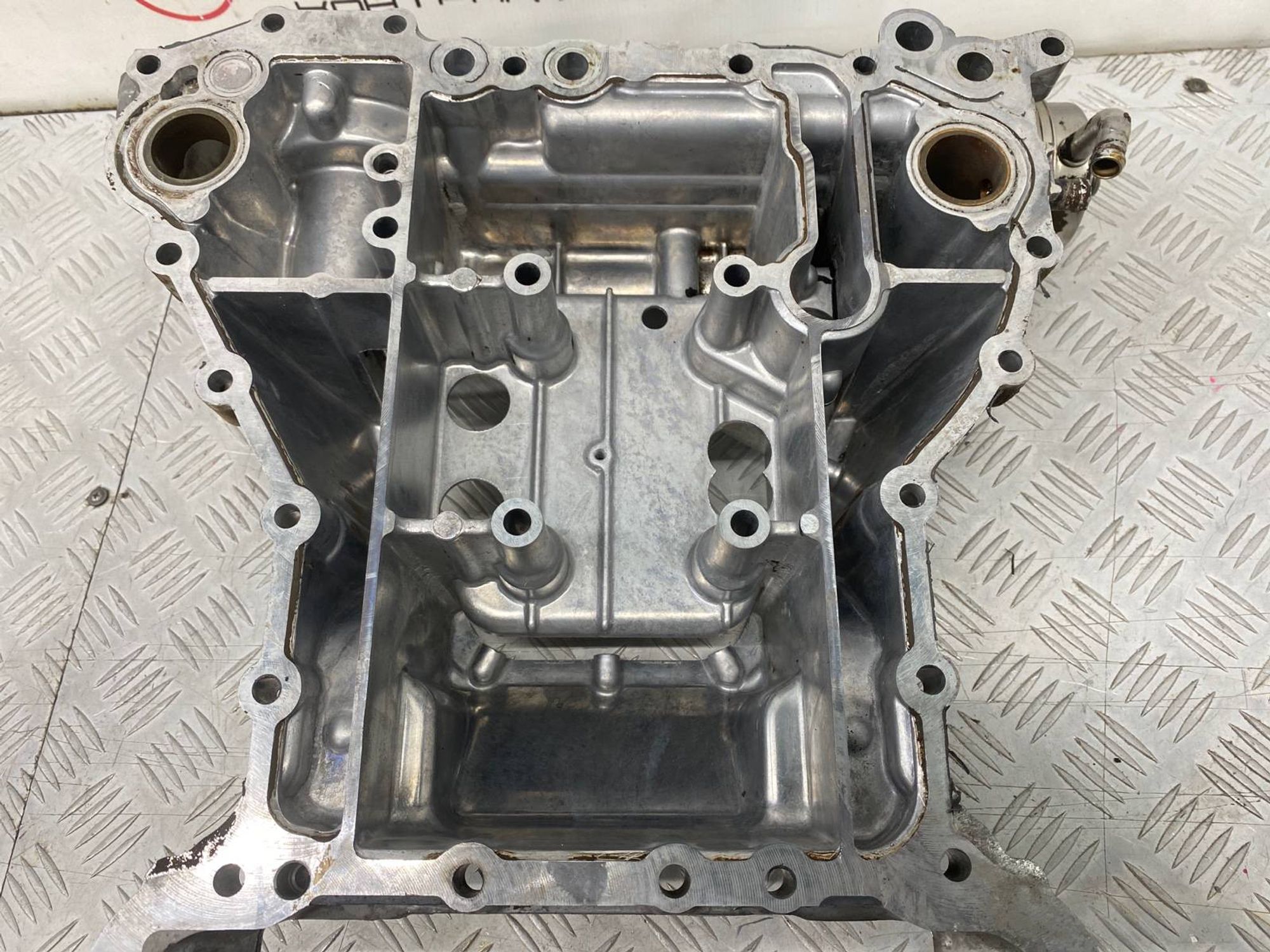 Б/У картер Subaru Outback B13 EZ30 2005, 2400 рублей, Краснодар