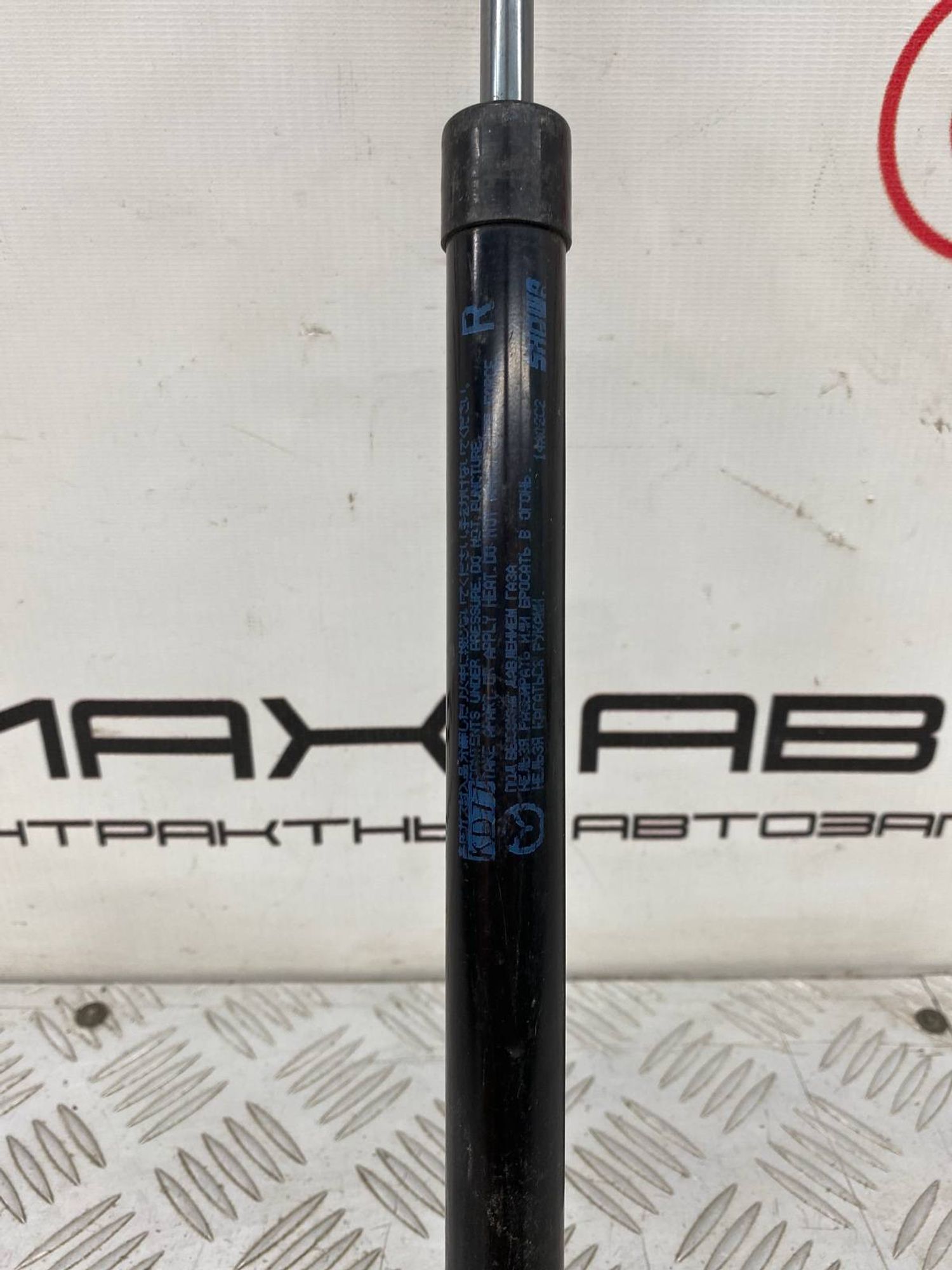 Б/У амортизатор багажника (газлифт, опора) задний, 800 рублей, Краснодар