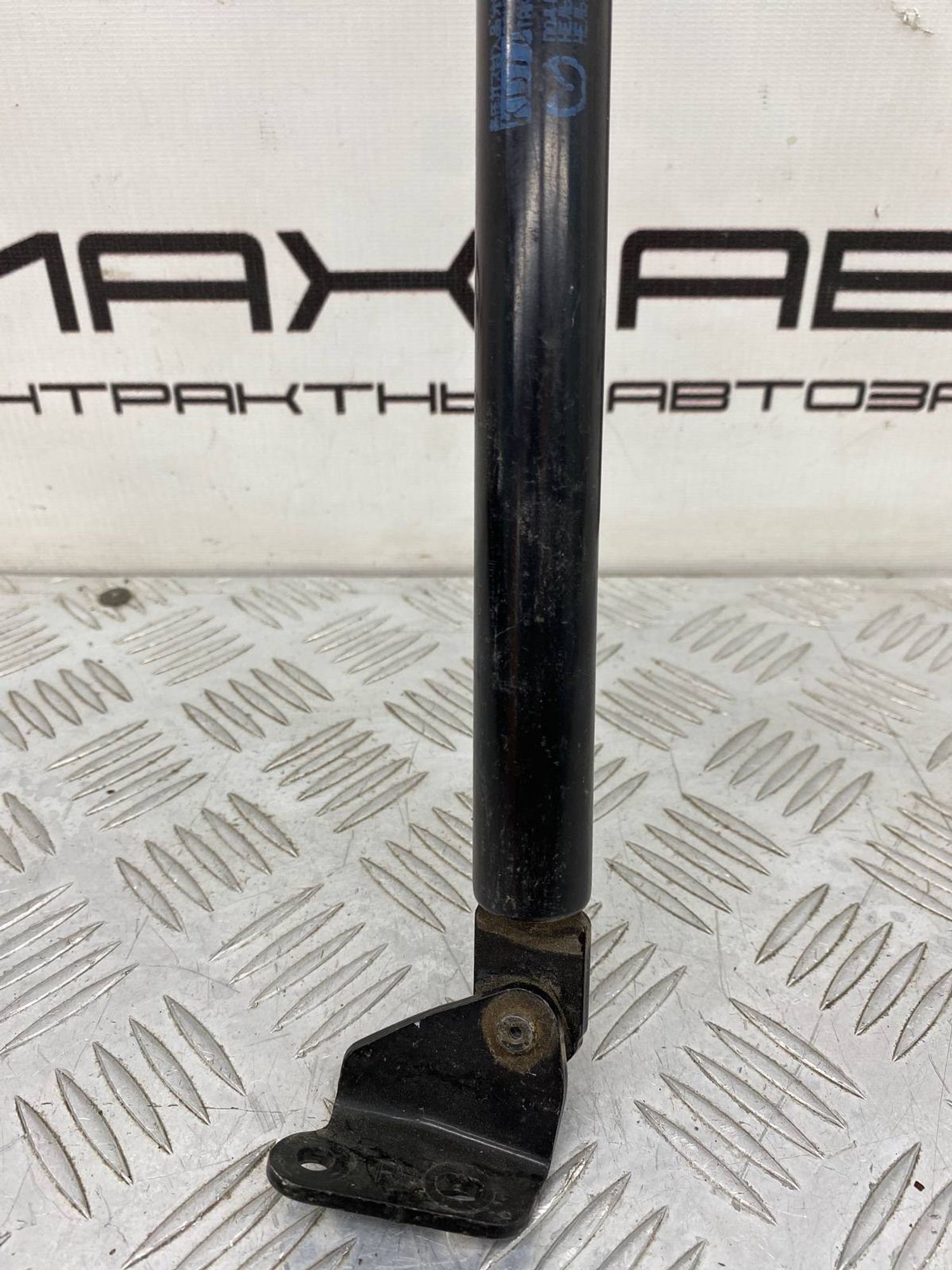 Б/У амортизатор багажника (газлифт, опора) задний, 800 рублей, Краснодар