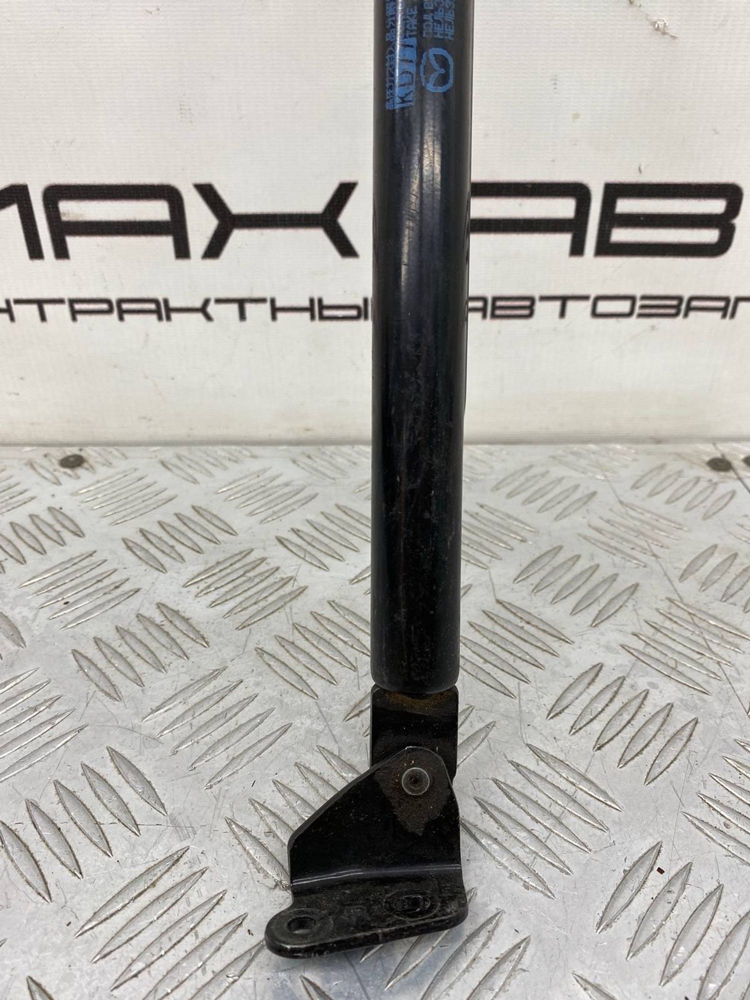 Б/У амортизатор багажника (газлифт, опора) задний, 800 рублей, Краснодар