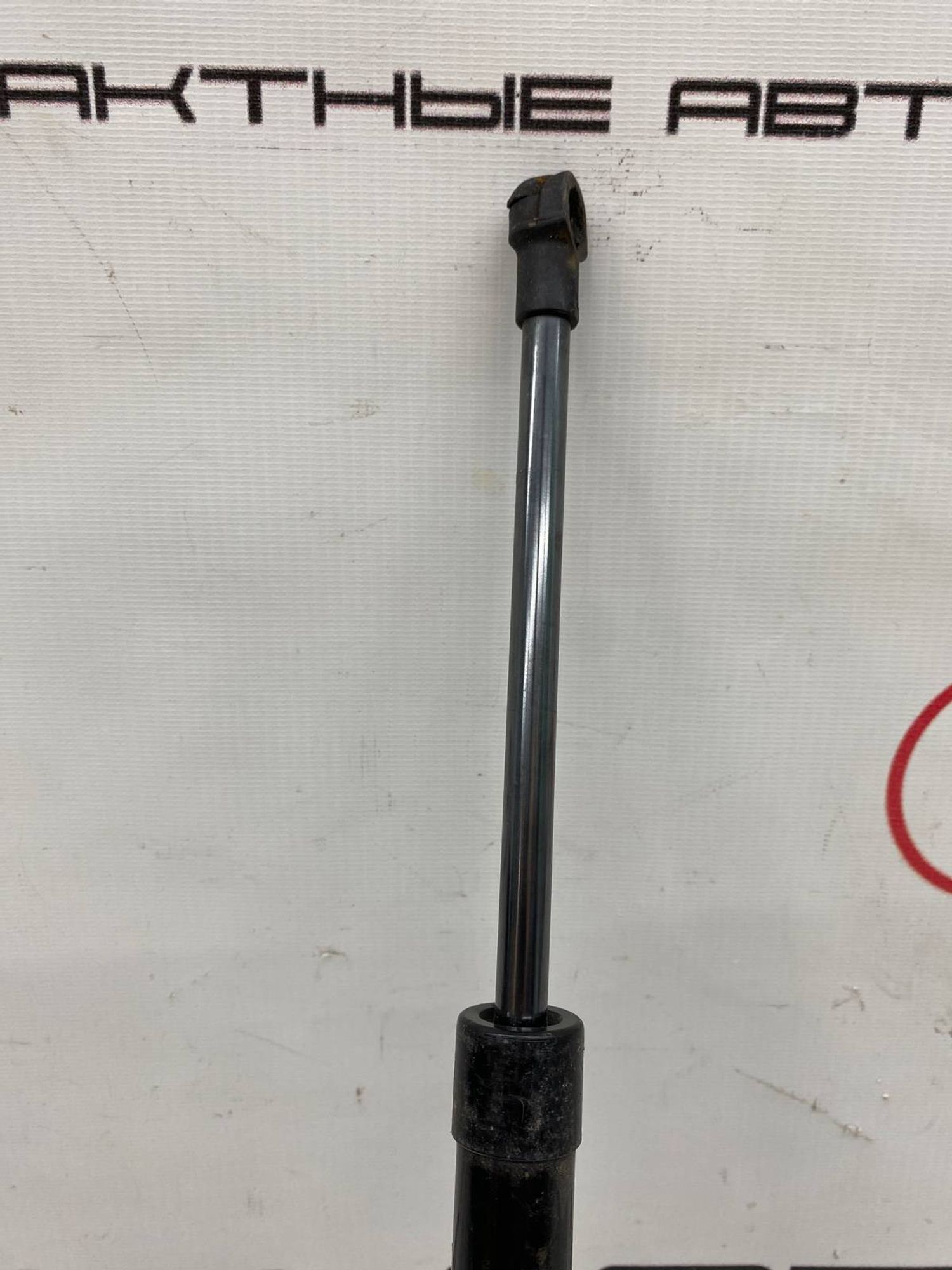 Б/У амортизатор багажника (газлифт, опора) задний, 800 рублей, Краснодар