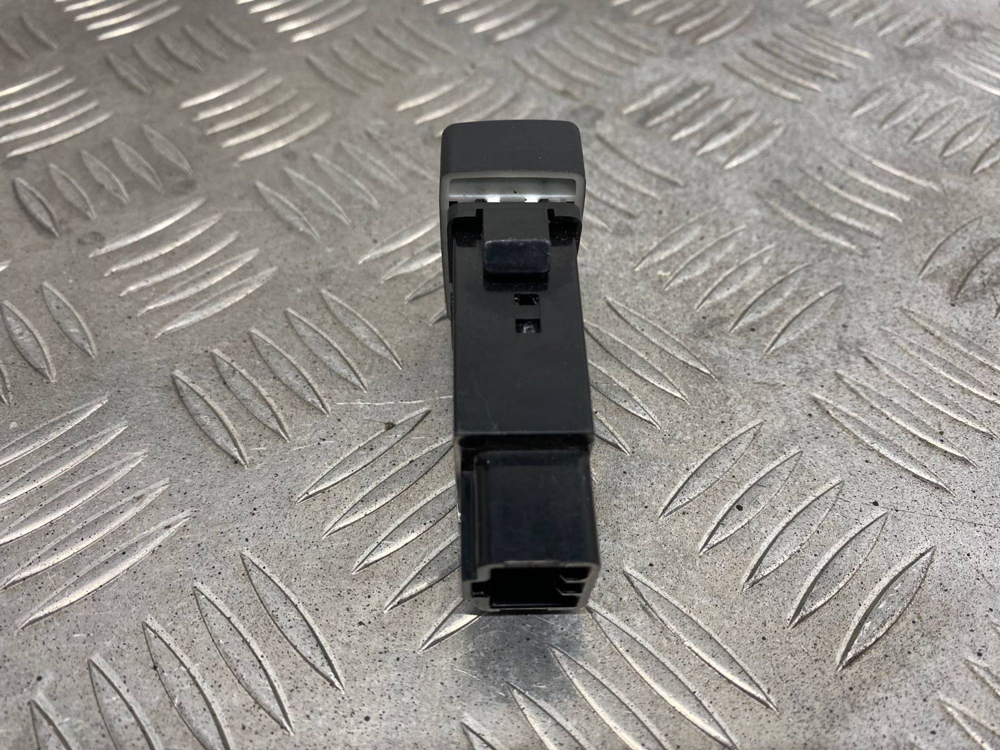 Б/У кнопка подогрева сиденья передний правый, 800 рублей, Краснодар