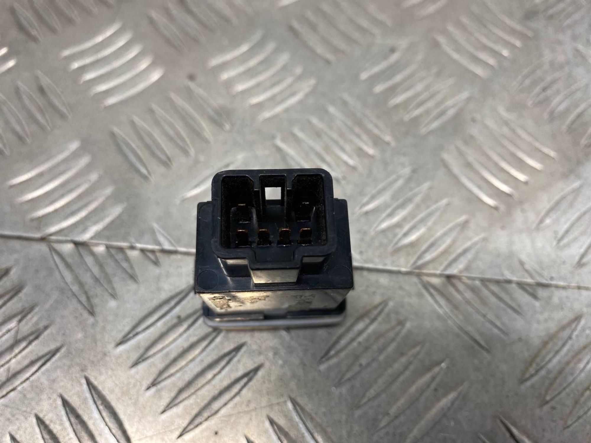 Б/У кнопка подогрева сиденья передний правый, 800 рублей, Краснодар