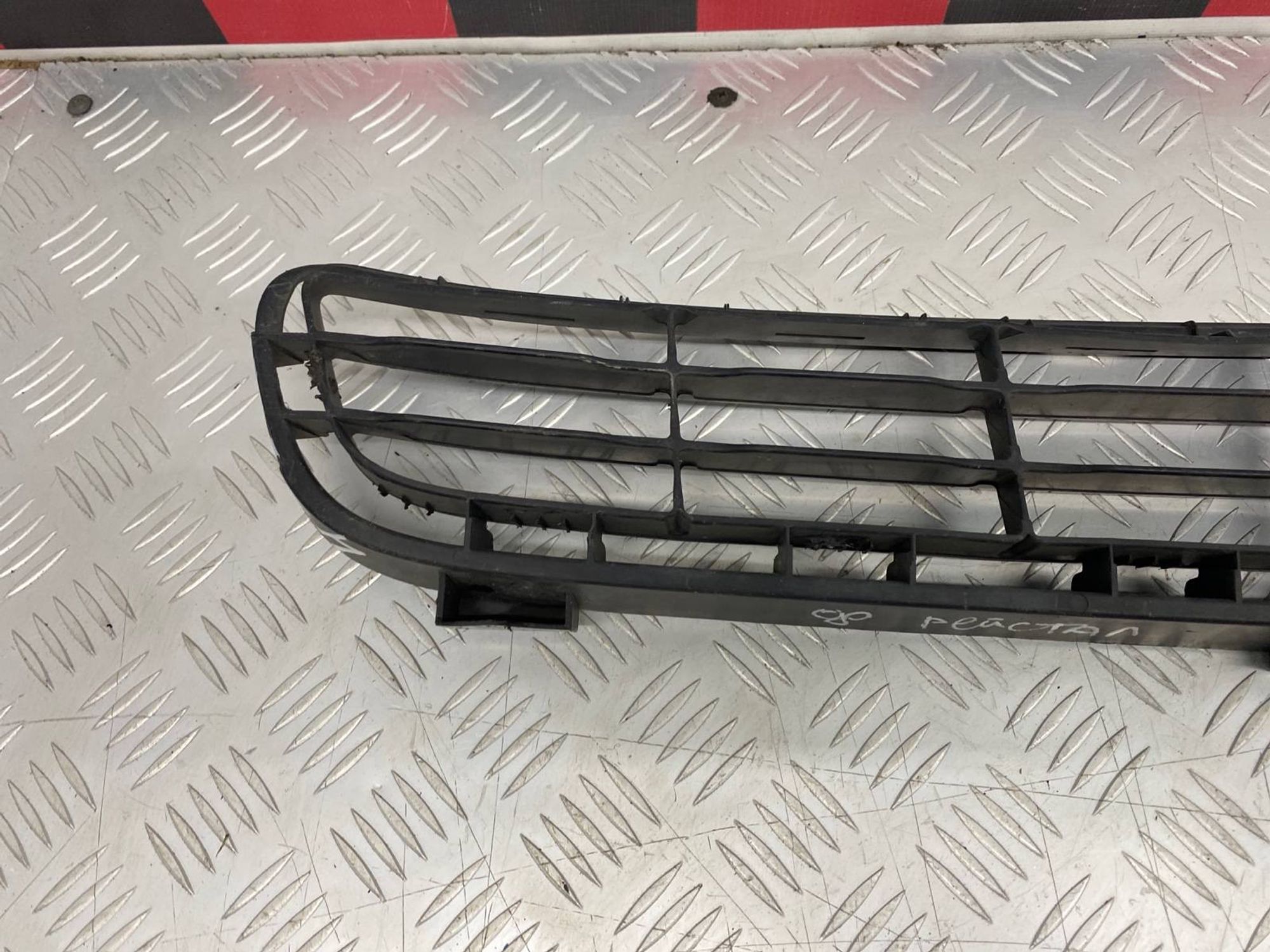 Б/У решетка бампера ( радиатора ) Toyota Camry, 2000 рублей, Краснодар