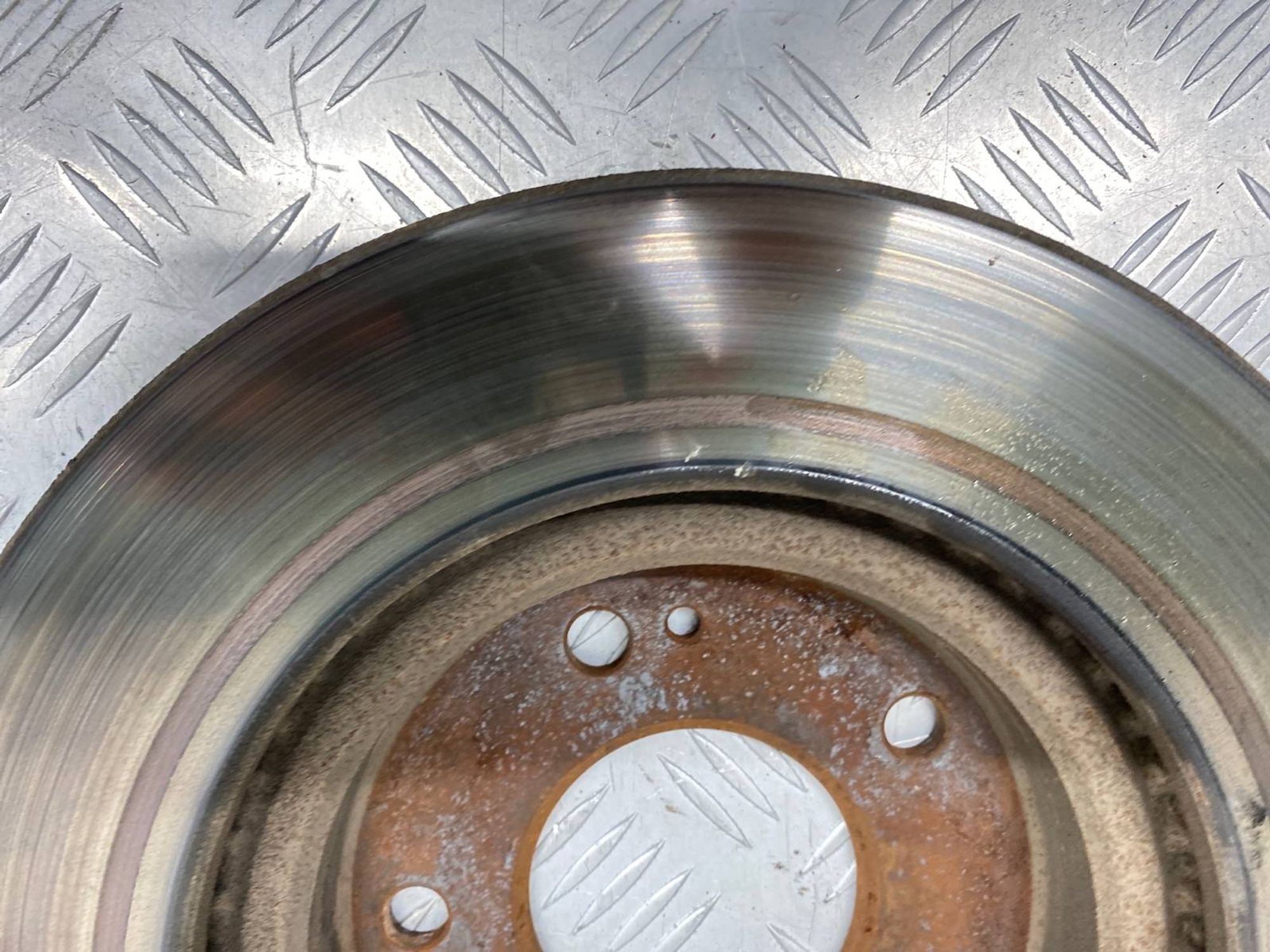 Б/У тормозной диск передний Mitsubishi, 480 рублей, Краснодар