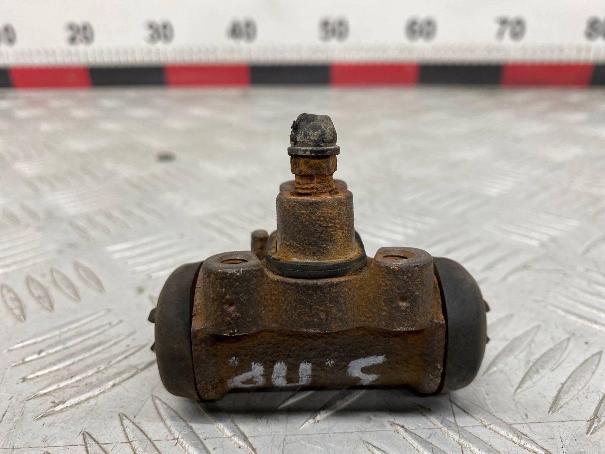 Б/У тормозной цилиндр задний правый Kia Rio DC A3E, 320 рублей, Краснодар