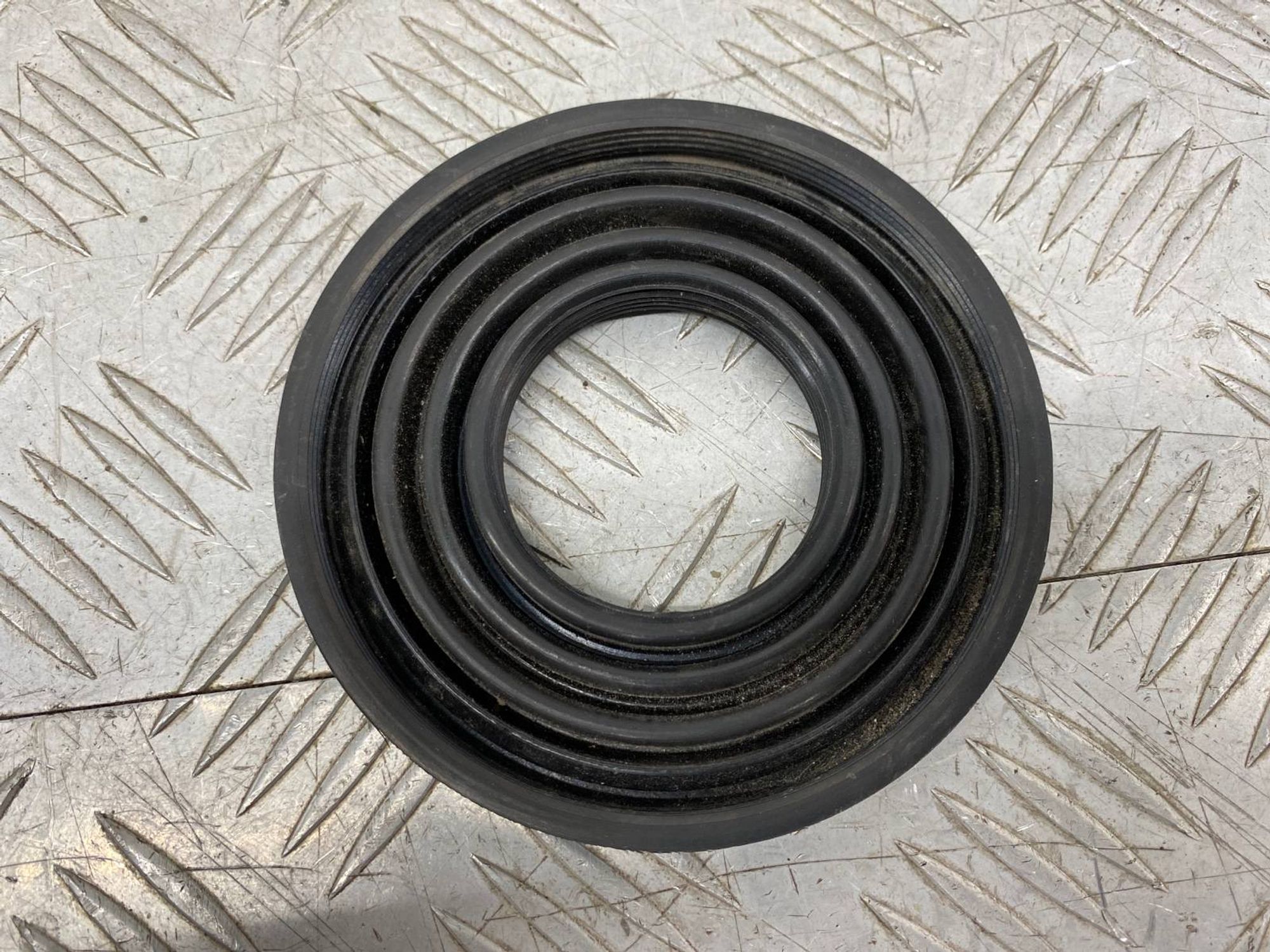 Б/У пыльник фары Nissan Pathfinder R52 VQ35DD 2012, 640 рублей, Краснодар