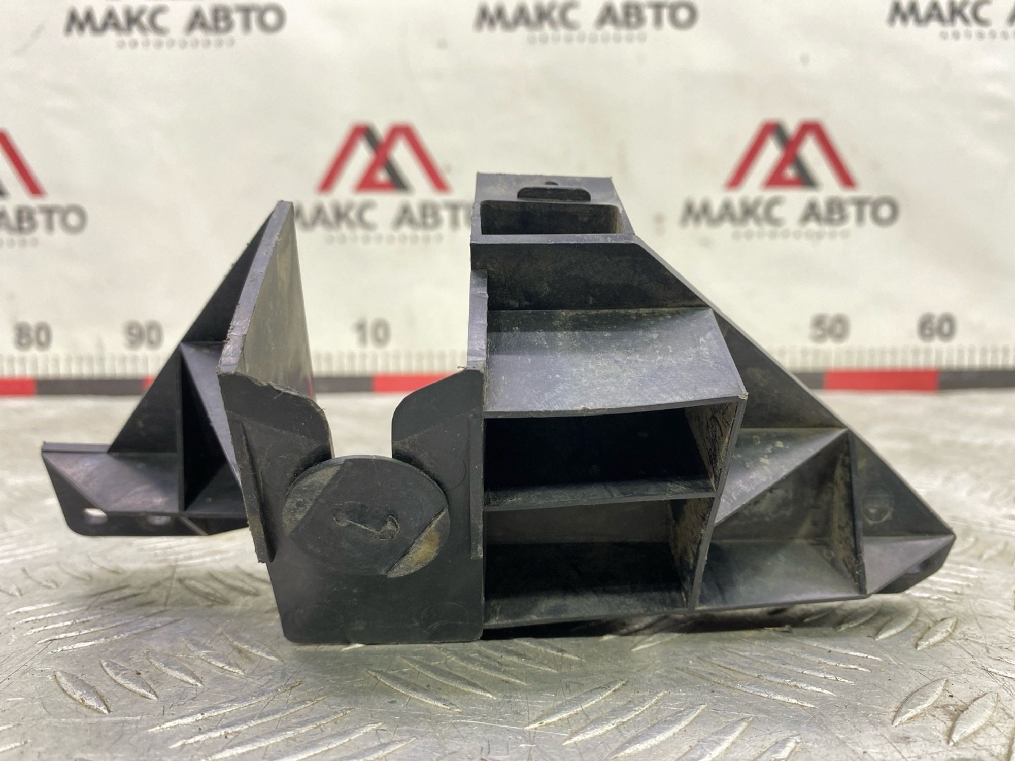 Б/У крепление бампера (кронштейн) передний правый, 499 рублей, Краснодар