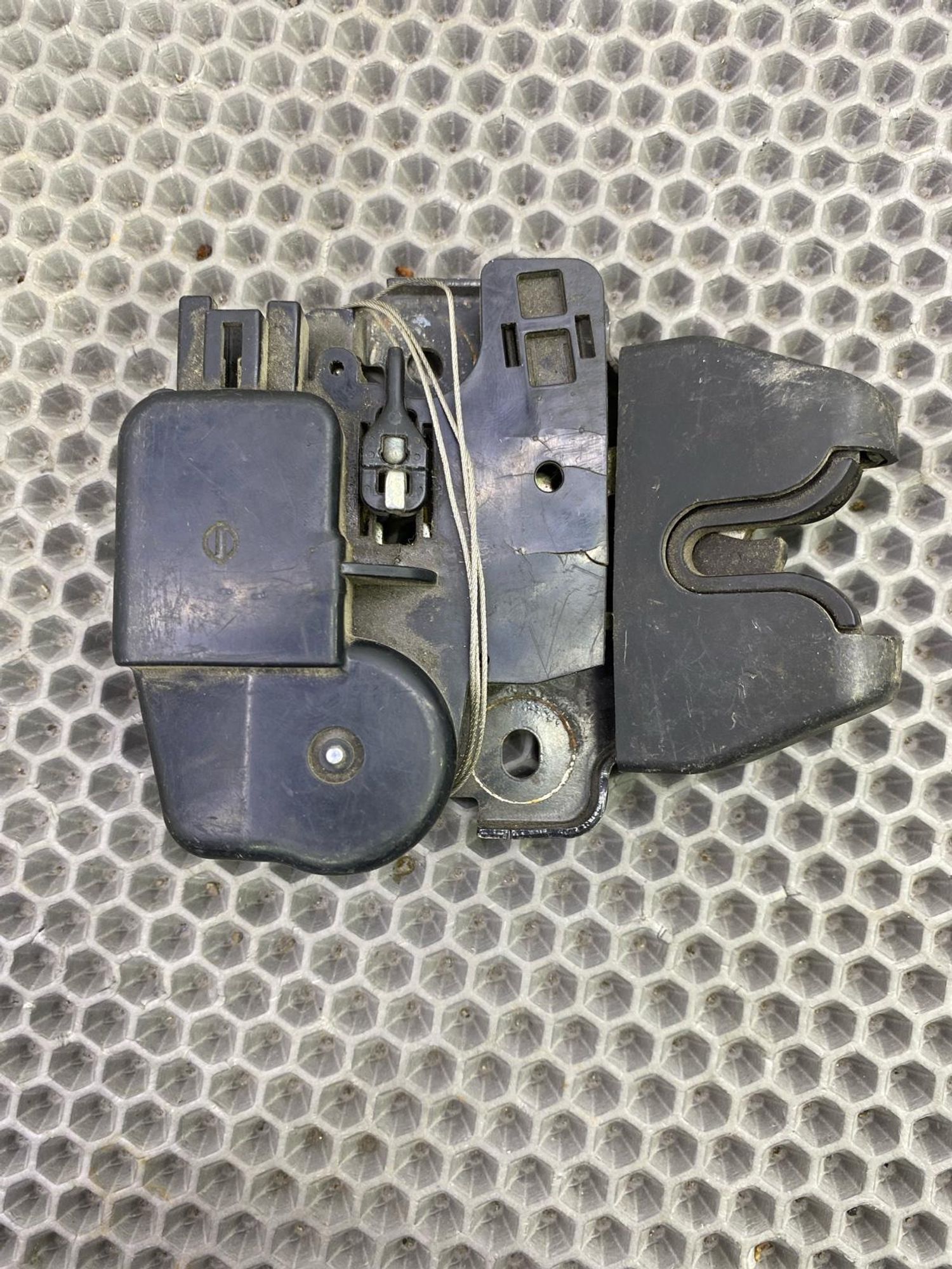 Б/У замок крышки багажника задний Nissan Teana J32, 1890 рублей, Краснодар