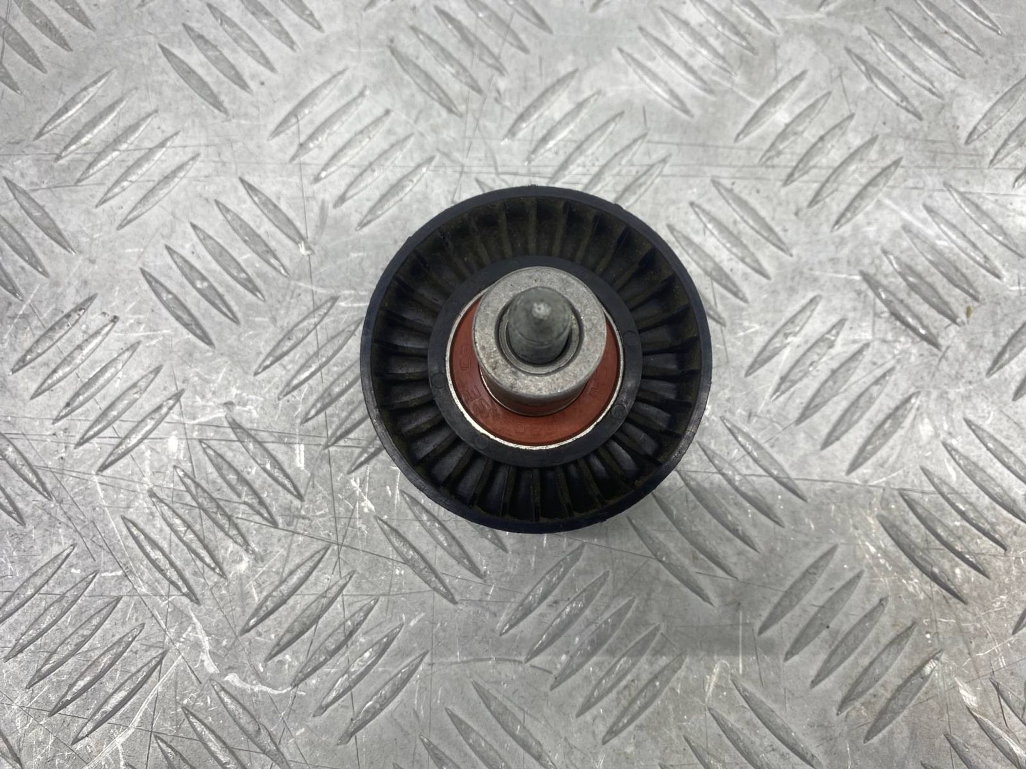 Б/У ролик обводной Audi Q3 8U 1.4 TFSI 2013, 1040 рублей, Краснодар