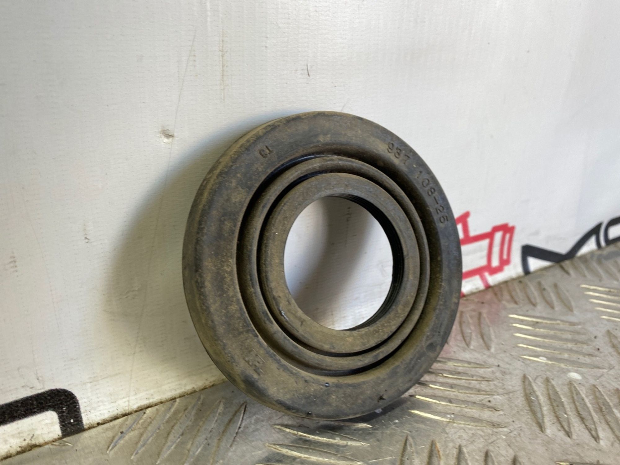 Б/У пыльник фары передний Nissan Pathfinder R52, 499 рублей, Краснодар