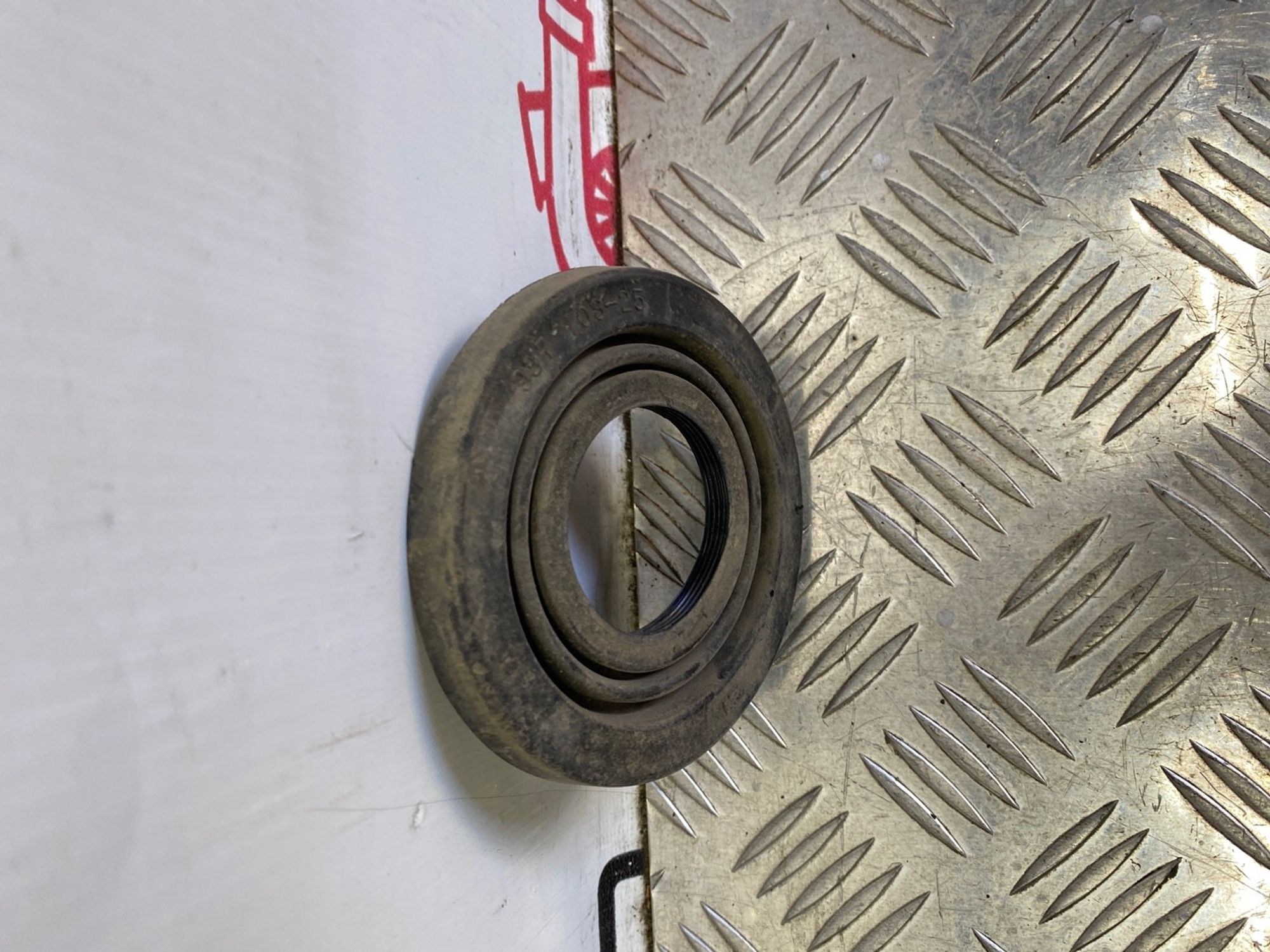 Б/У пыльник фары передний Nissan Pathfinder R52, 499 рублей, Краснодар