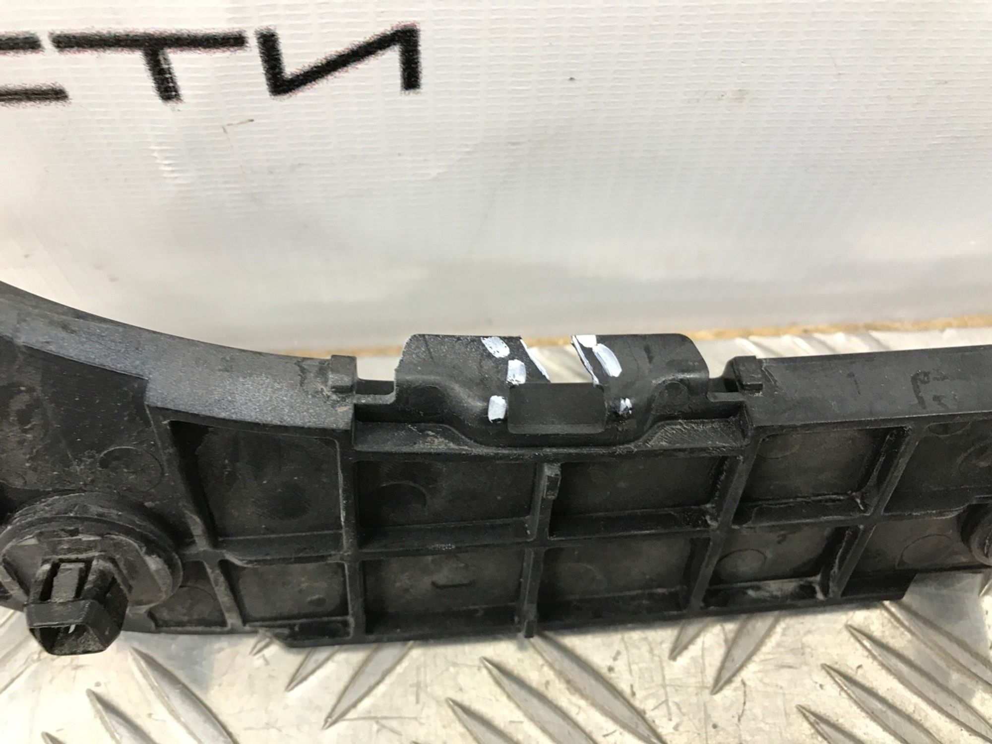 Б/У крепление бампера (кронштейн) задний левый, 940 рублей, Краснодар